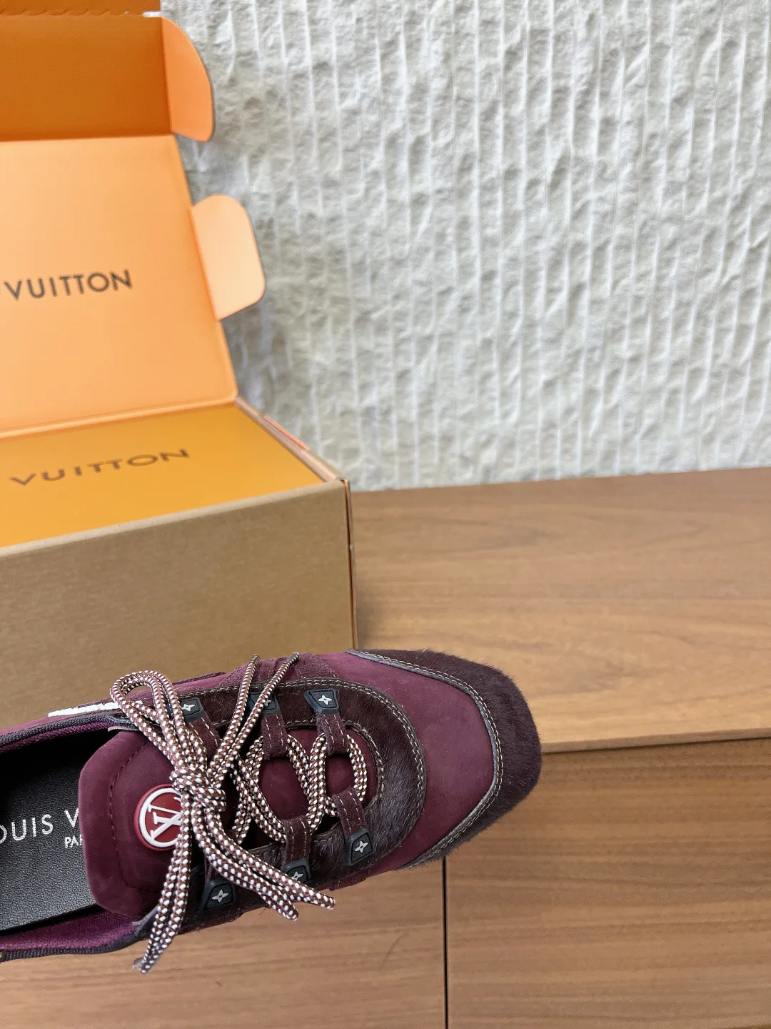 Кроссовки Женские Louis Vuitton 1333013