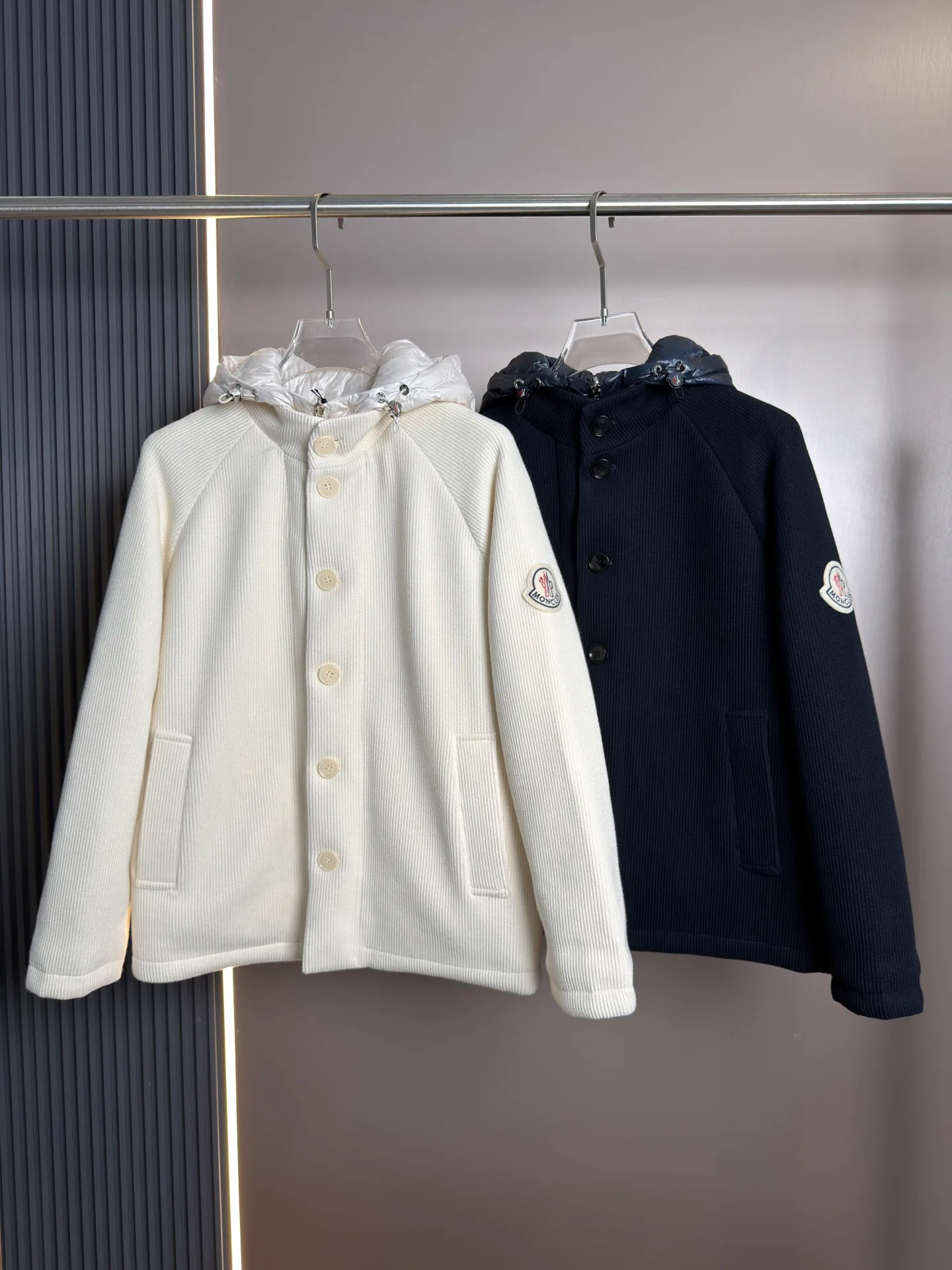 Куртки И Пуховики Мужские Moncler 18216851