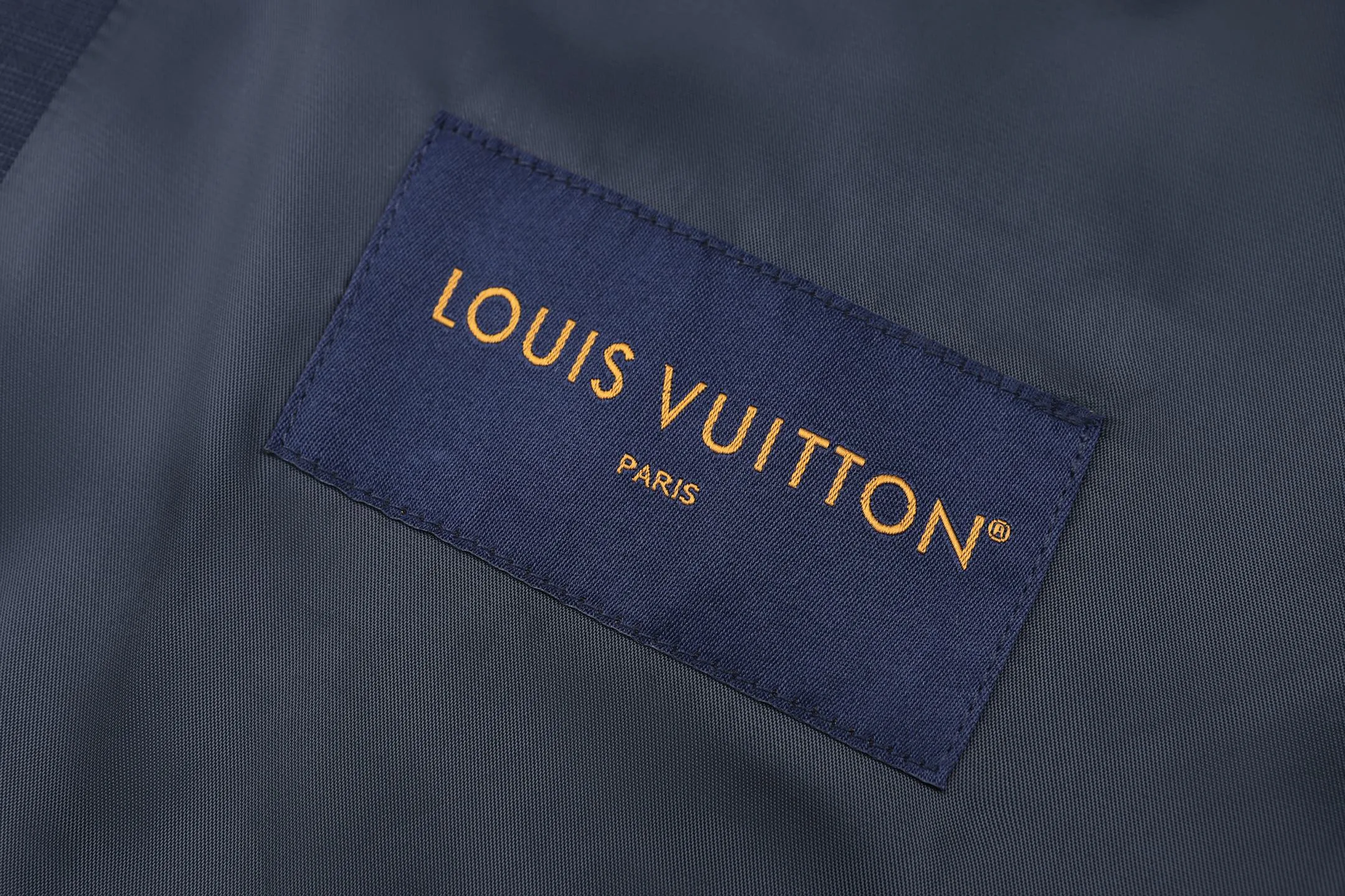 Куртки И Пуховики Мужские Louis Vuitton 17899239