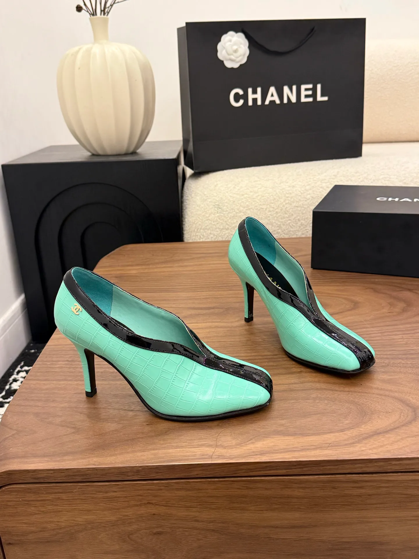 Туфли Женские Chanel 18275690