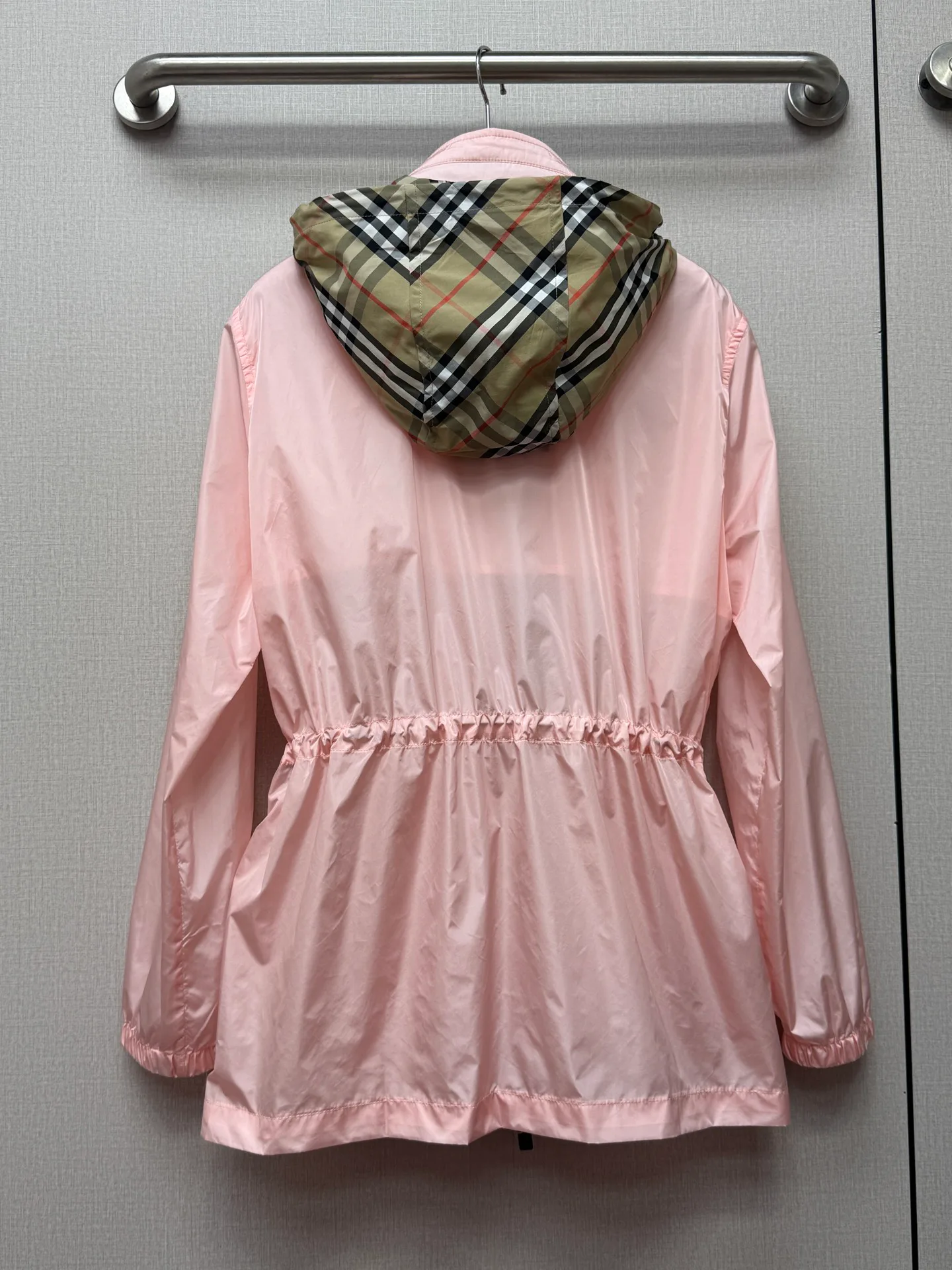 Куртки И Пуховики Женские Burberry 12687072