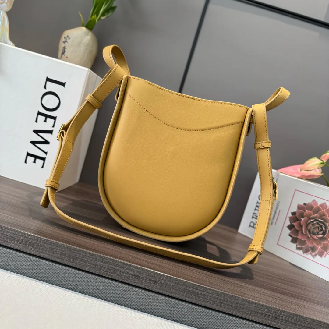 Сумки На Ремне Женские Loewe 617189
