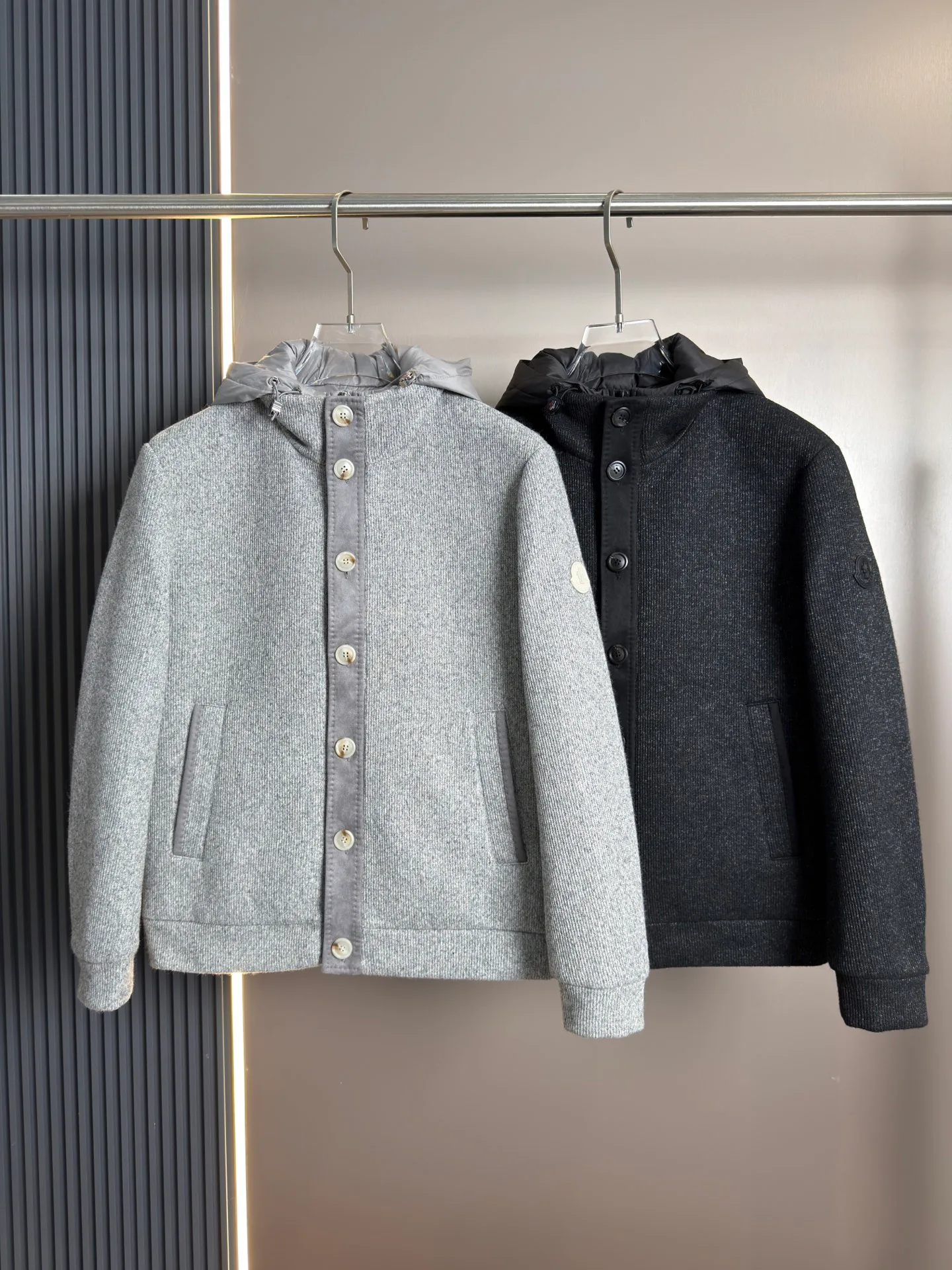 Куртки И Пуховики Мужские Moncler 18216845