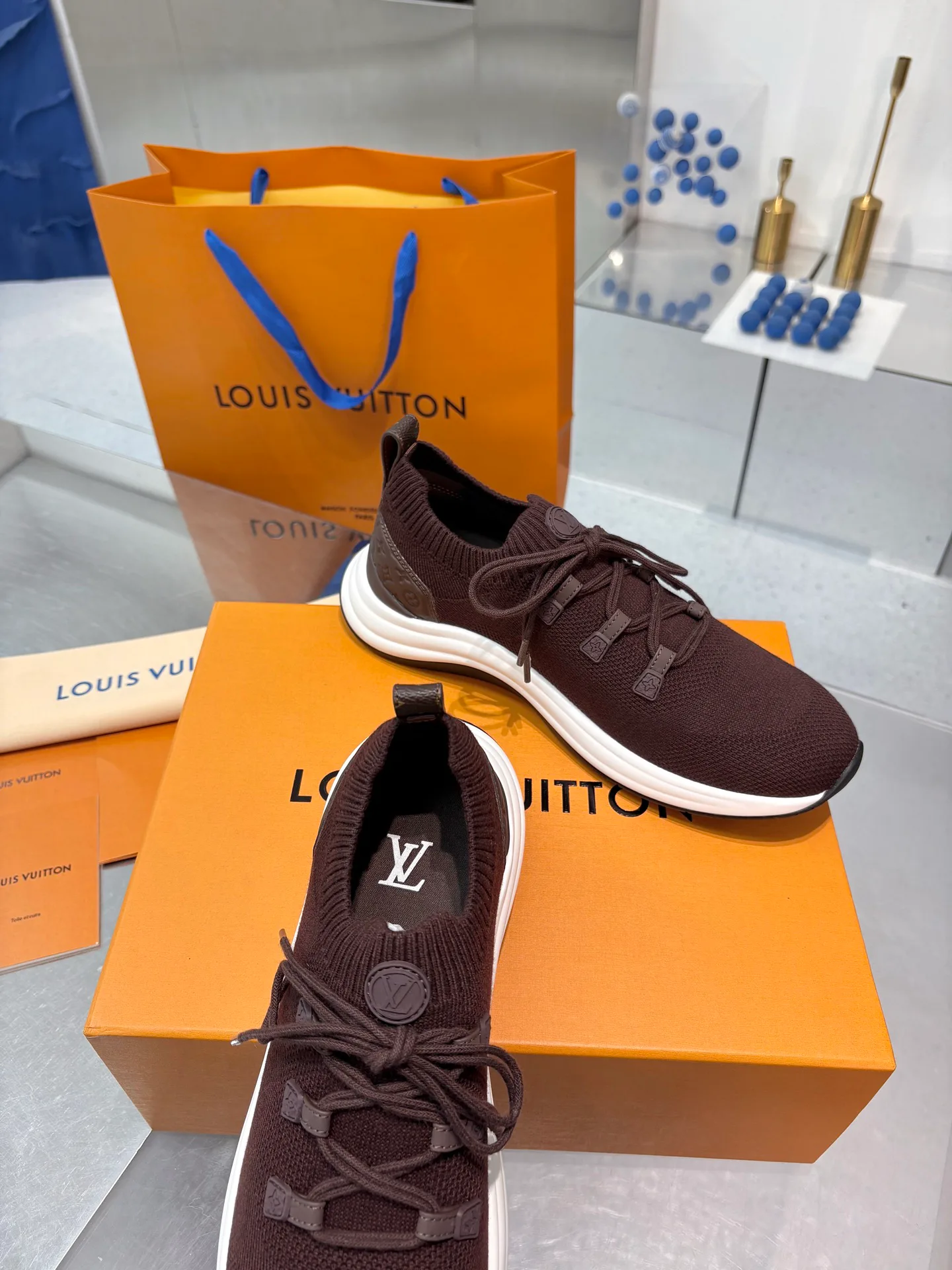 Кроссовки Женские Louis Vuitton 18055133