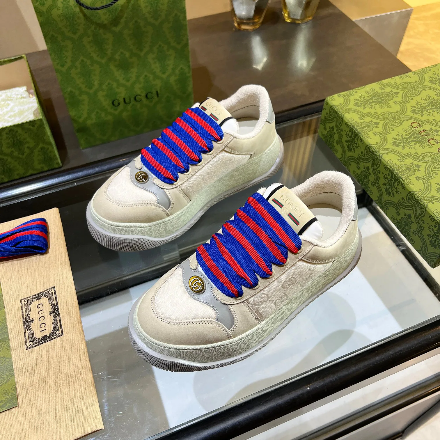 Кроссовки Женские Gucci 17955441
