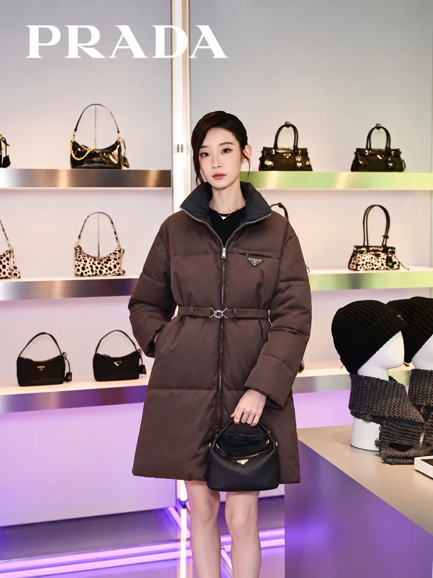 Куртки И Пуховики Женские Prada 19402936