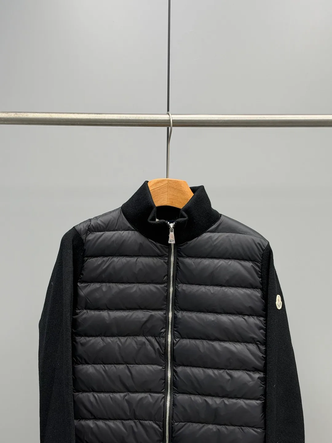Куртки И Пуховики Женские Moncler 19070740