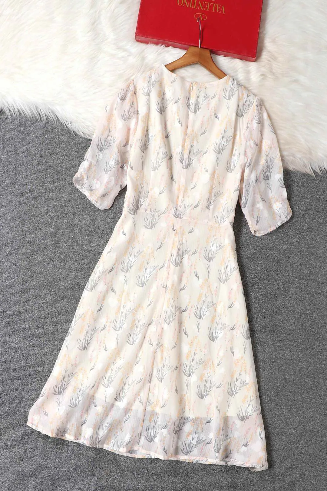 Платья Женские Valentino 14810133
