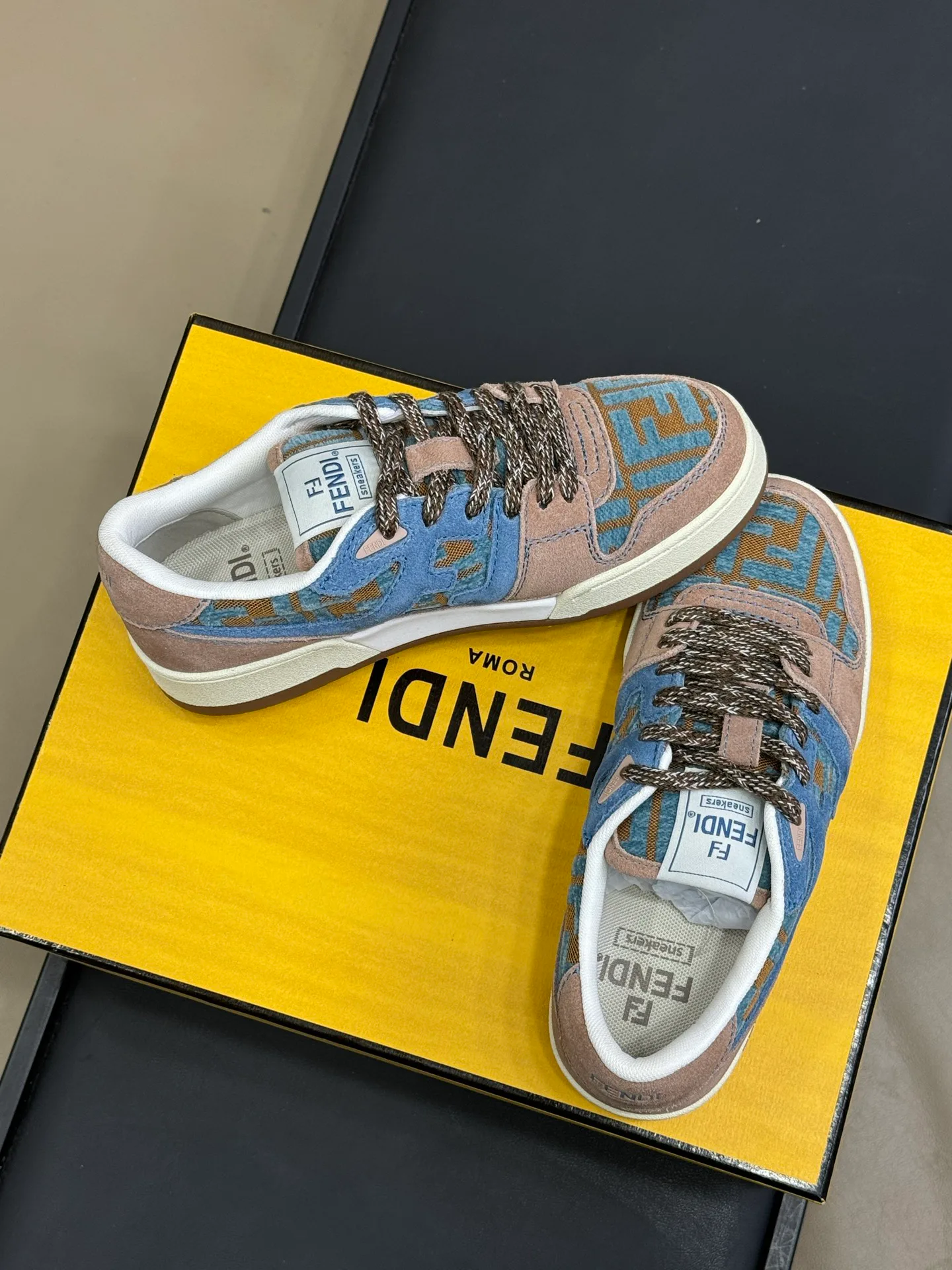 Кроссовки Мужские Fendi 12953174