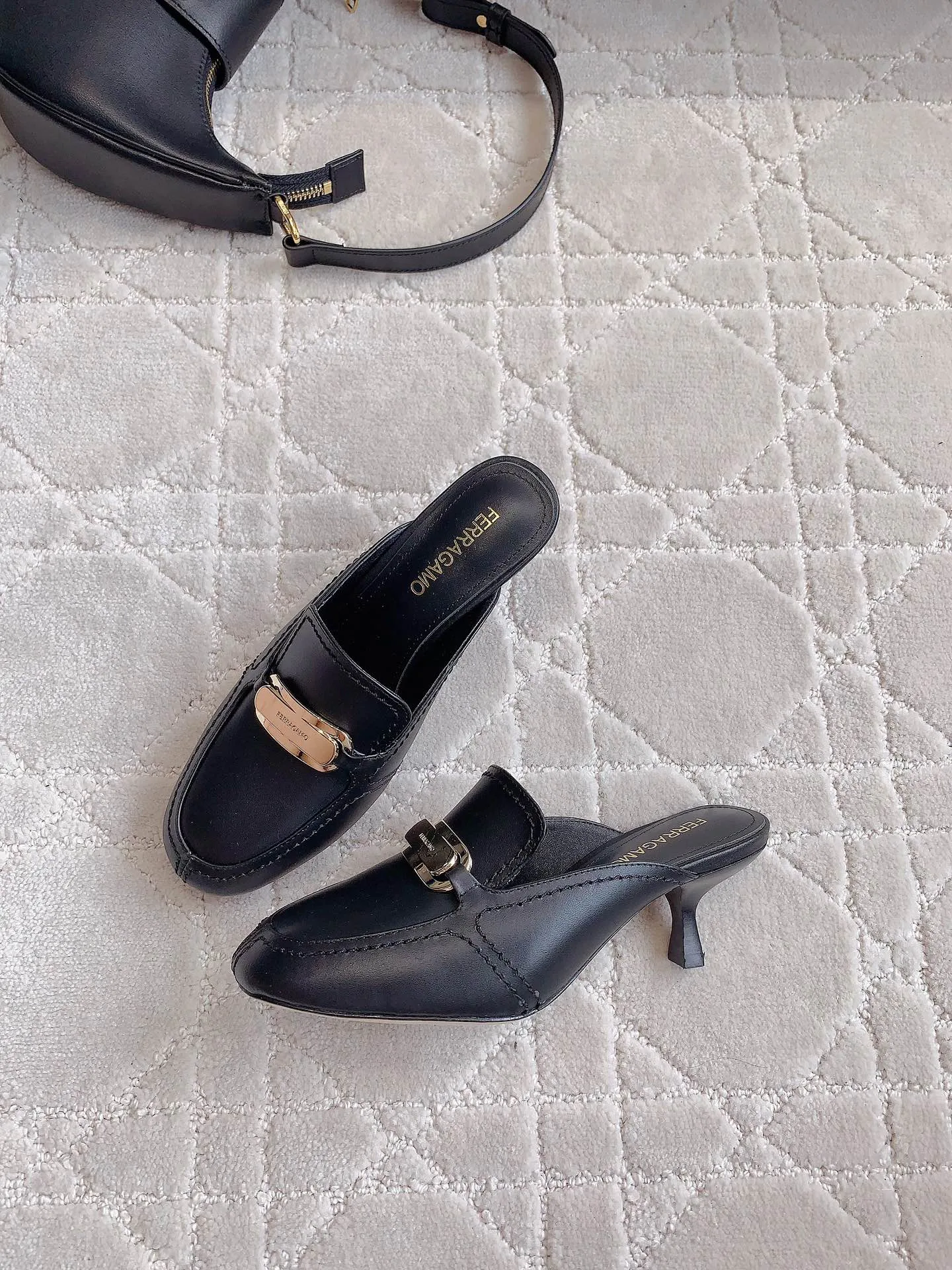 Туфли Женские Salvatore Ferragamo 521265