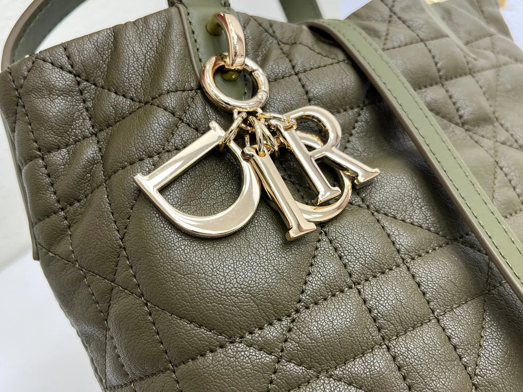 Классические Сумки Женские Christian Dior 17345158