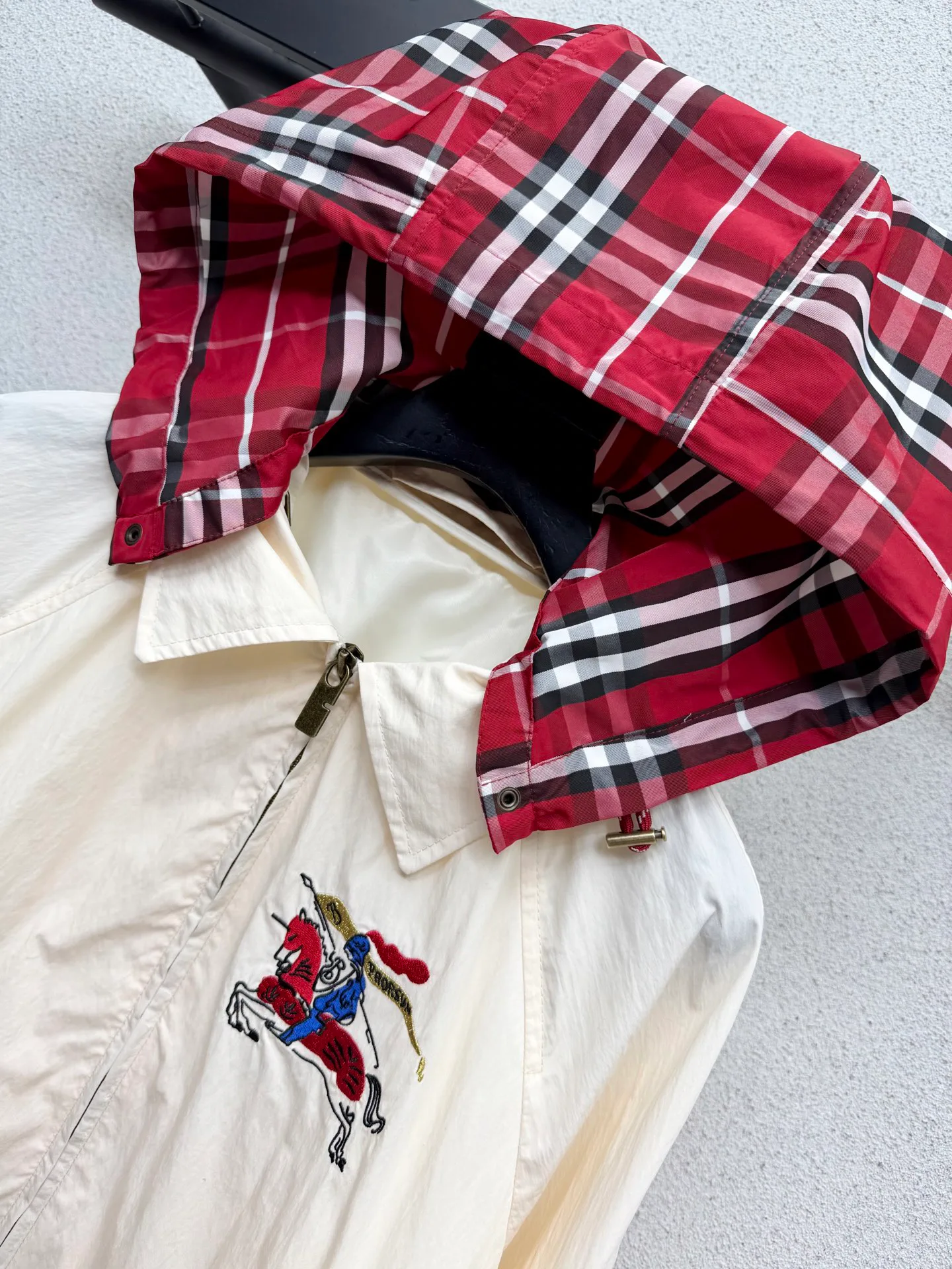 Куртки И Пуховики Женские Burberry 11397952