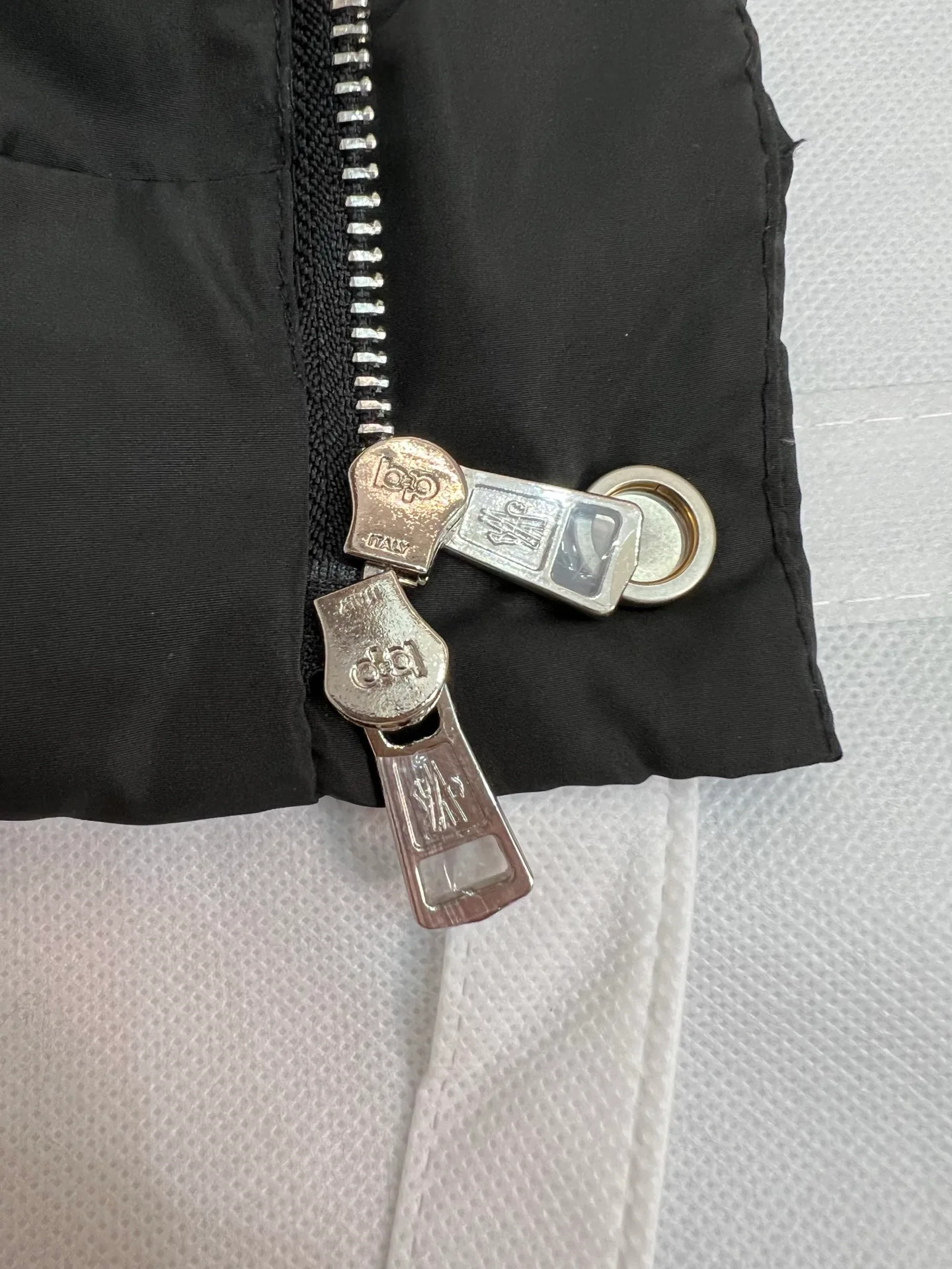 Куртки И Пуховики Женские Moncler 18599839