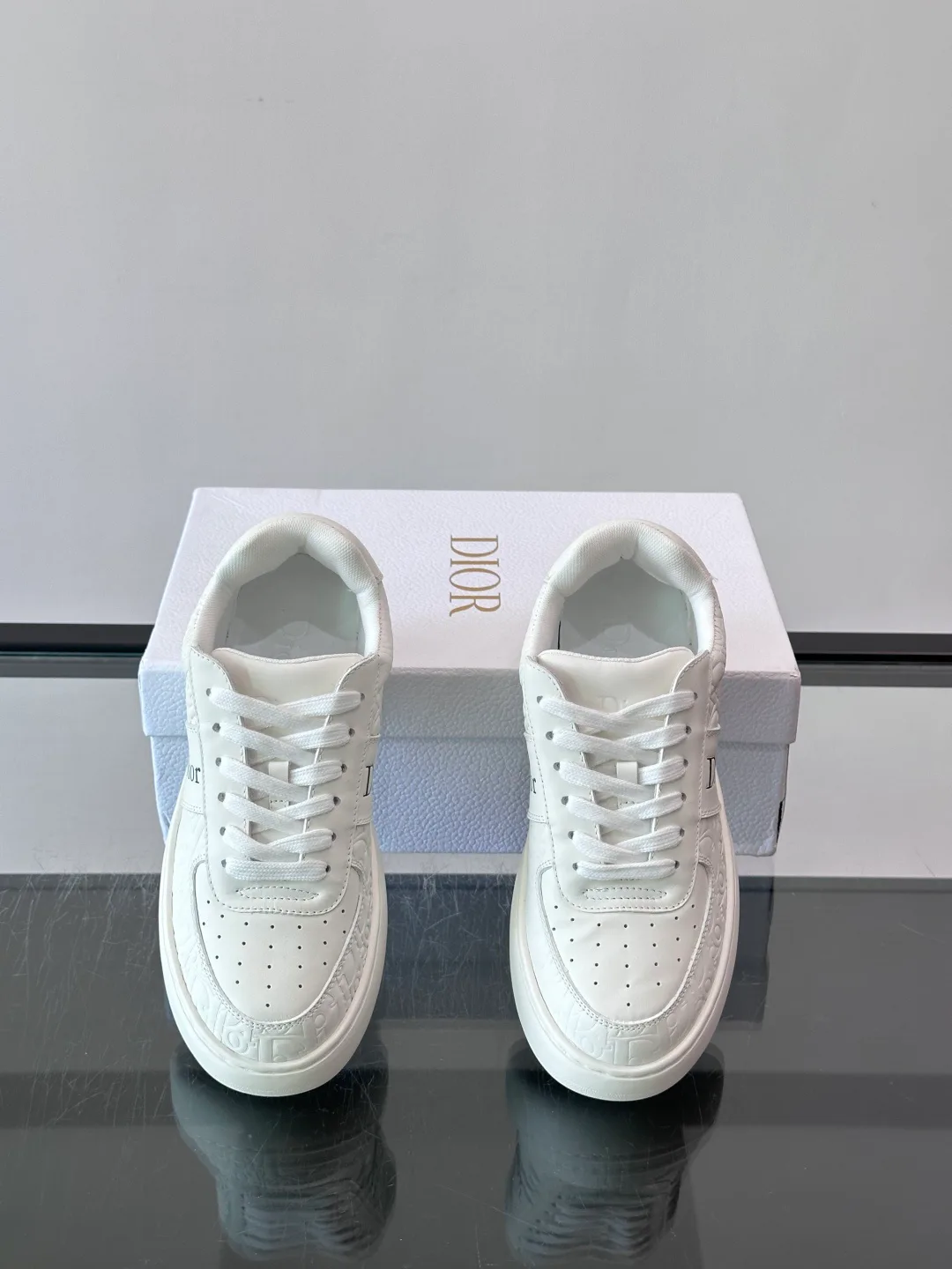 Кроссовки Женские Christian Dior 18102629