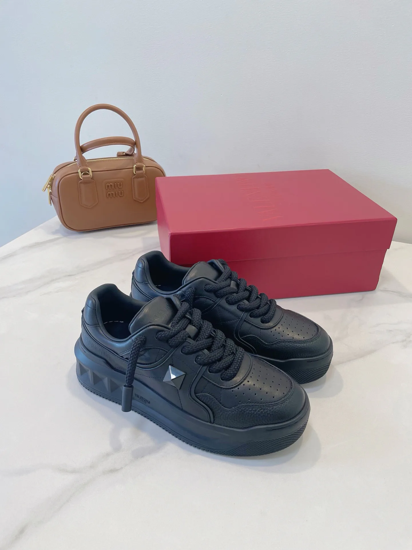 Кроссовки Женские Valentino 1401133