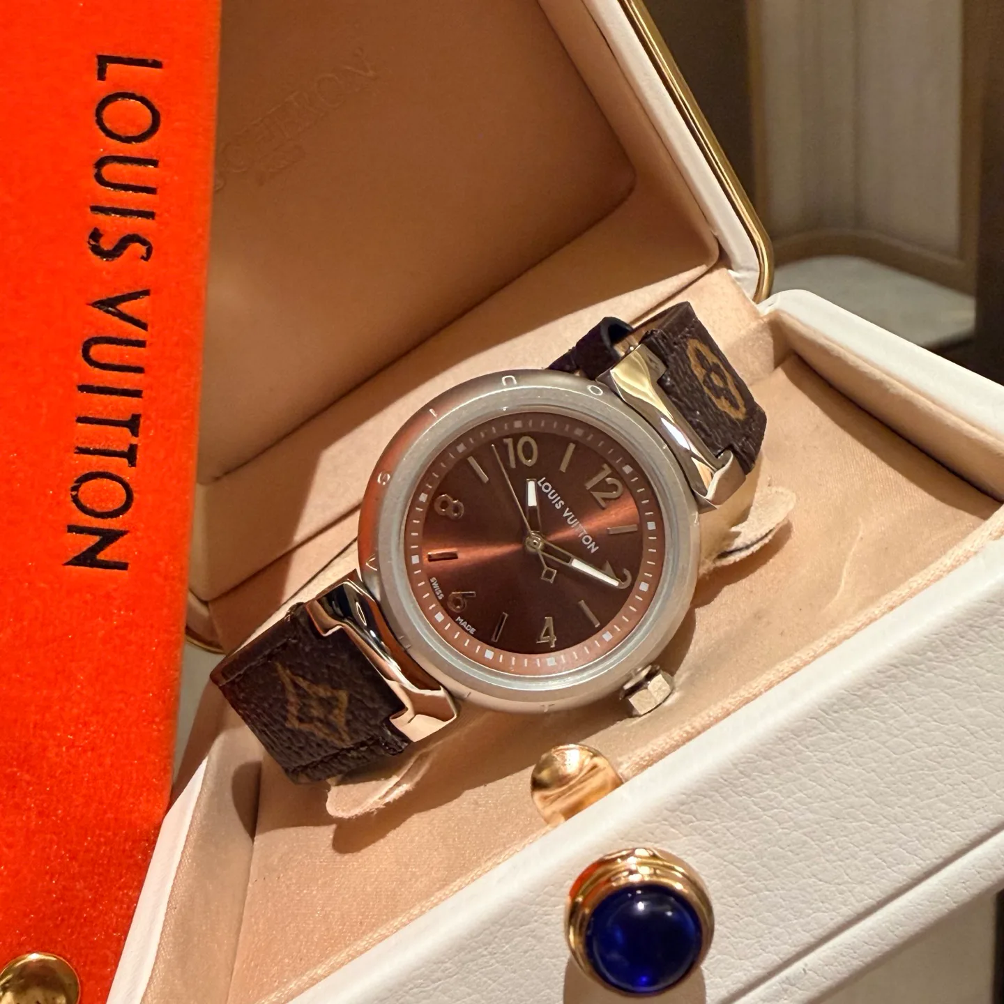 Часы Женские Louis Vuitton 1847516