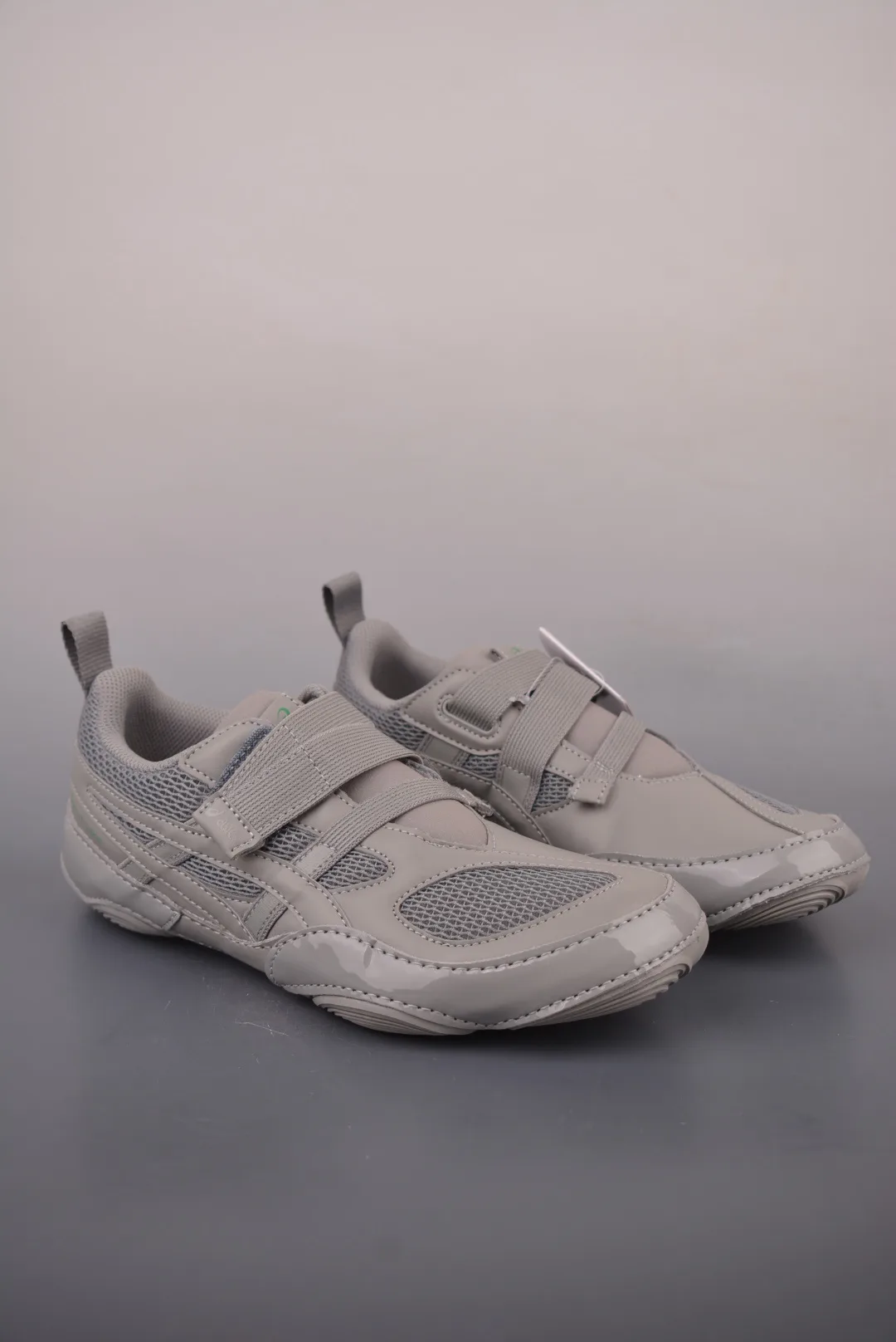 Кроссовки Женские Asics 18743884