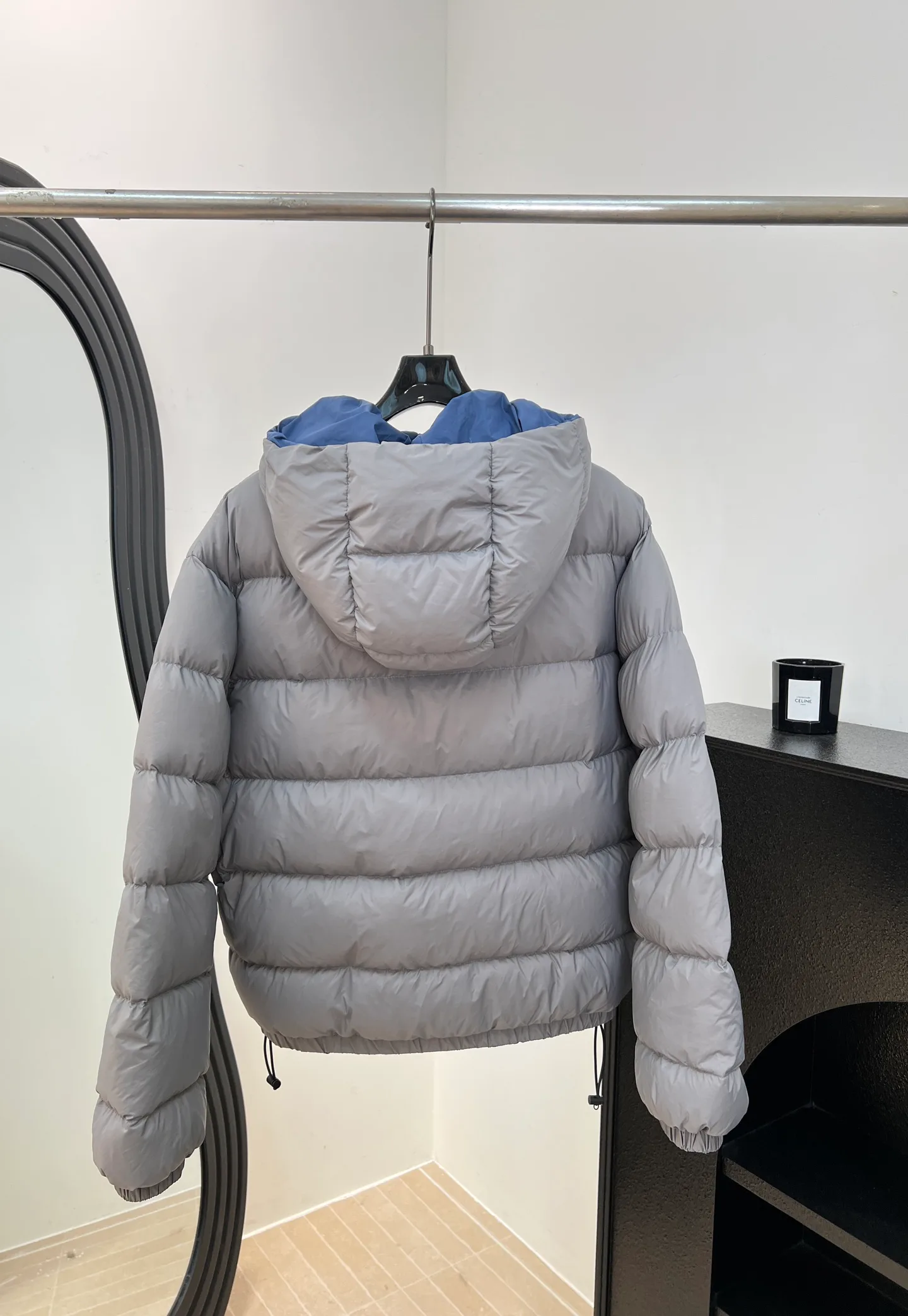 Куртки И Пуховики Женские Miu Miu 18149759