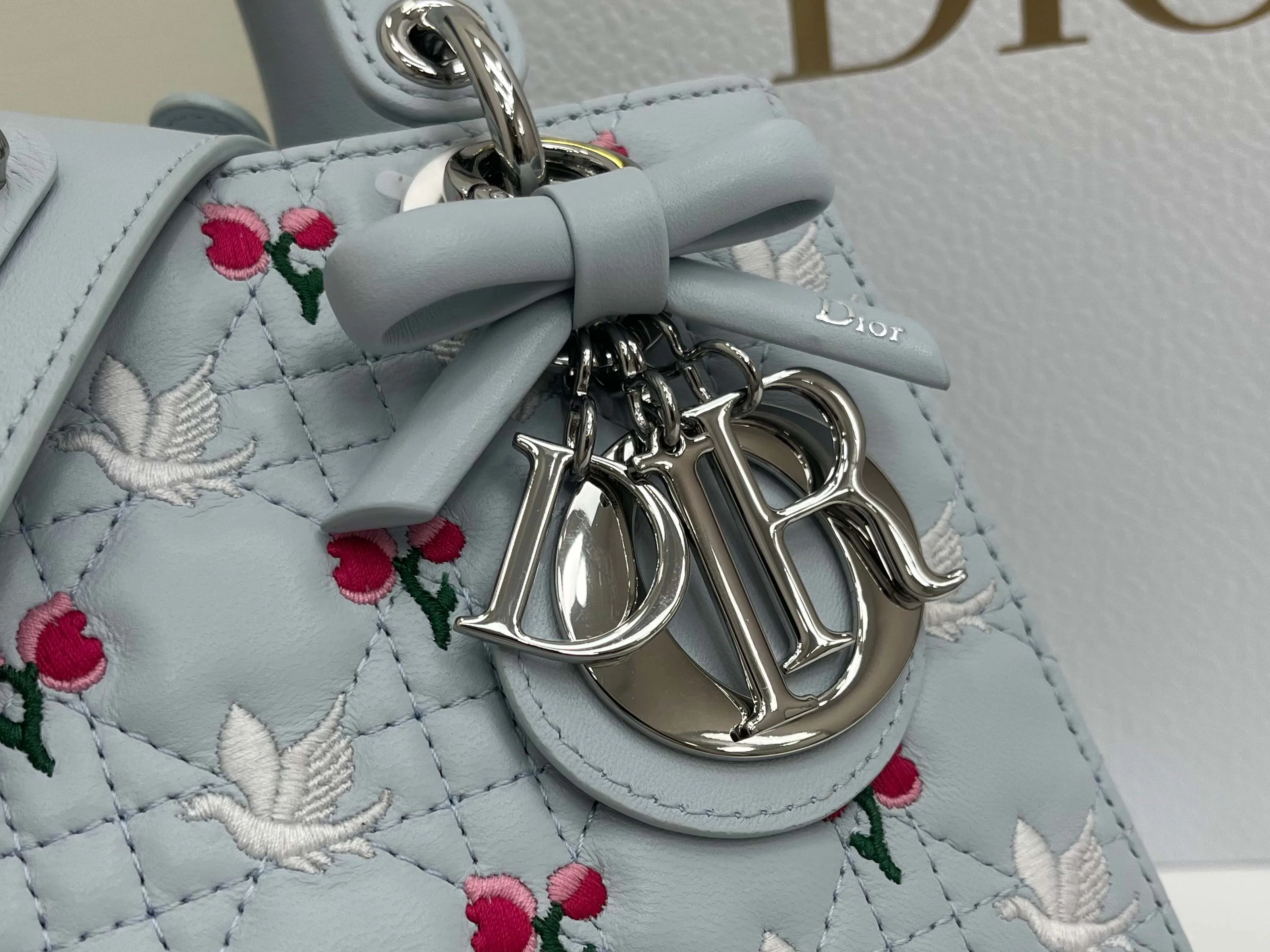 Классические Сумки Женские Christian Dior 17407053