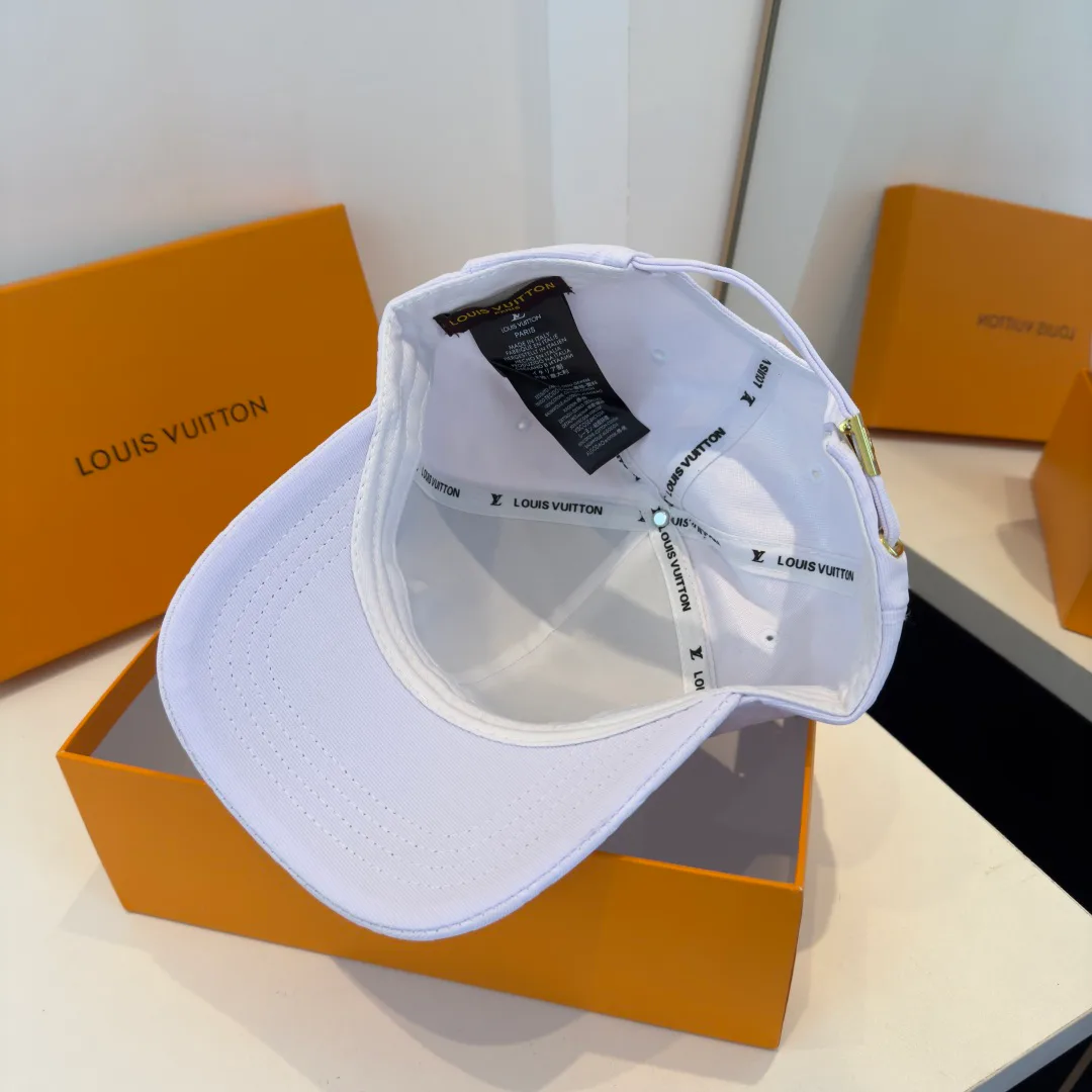 Головные Уборы Louis Vuitton 11416651