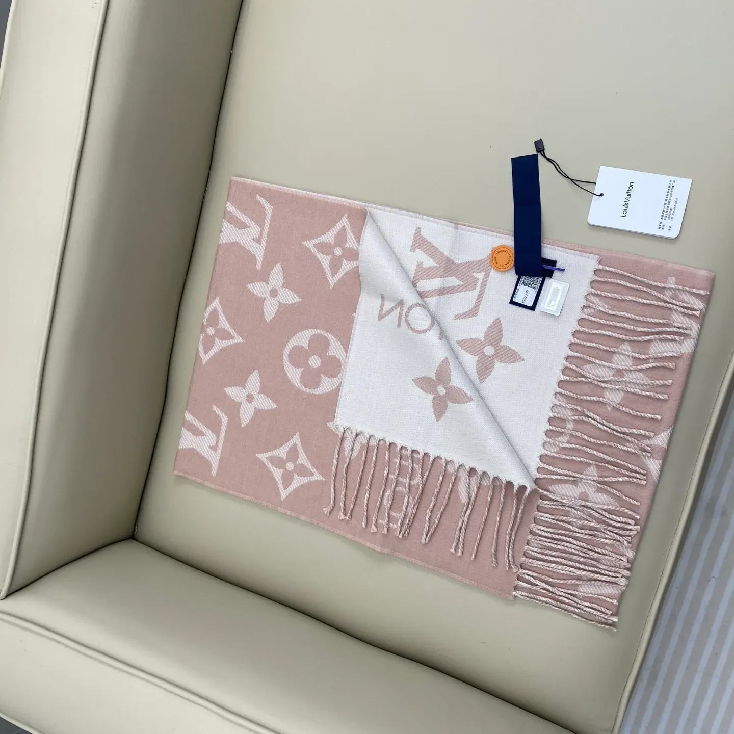 Шарфы Louis Vuitton 563343