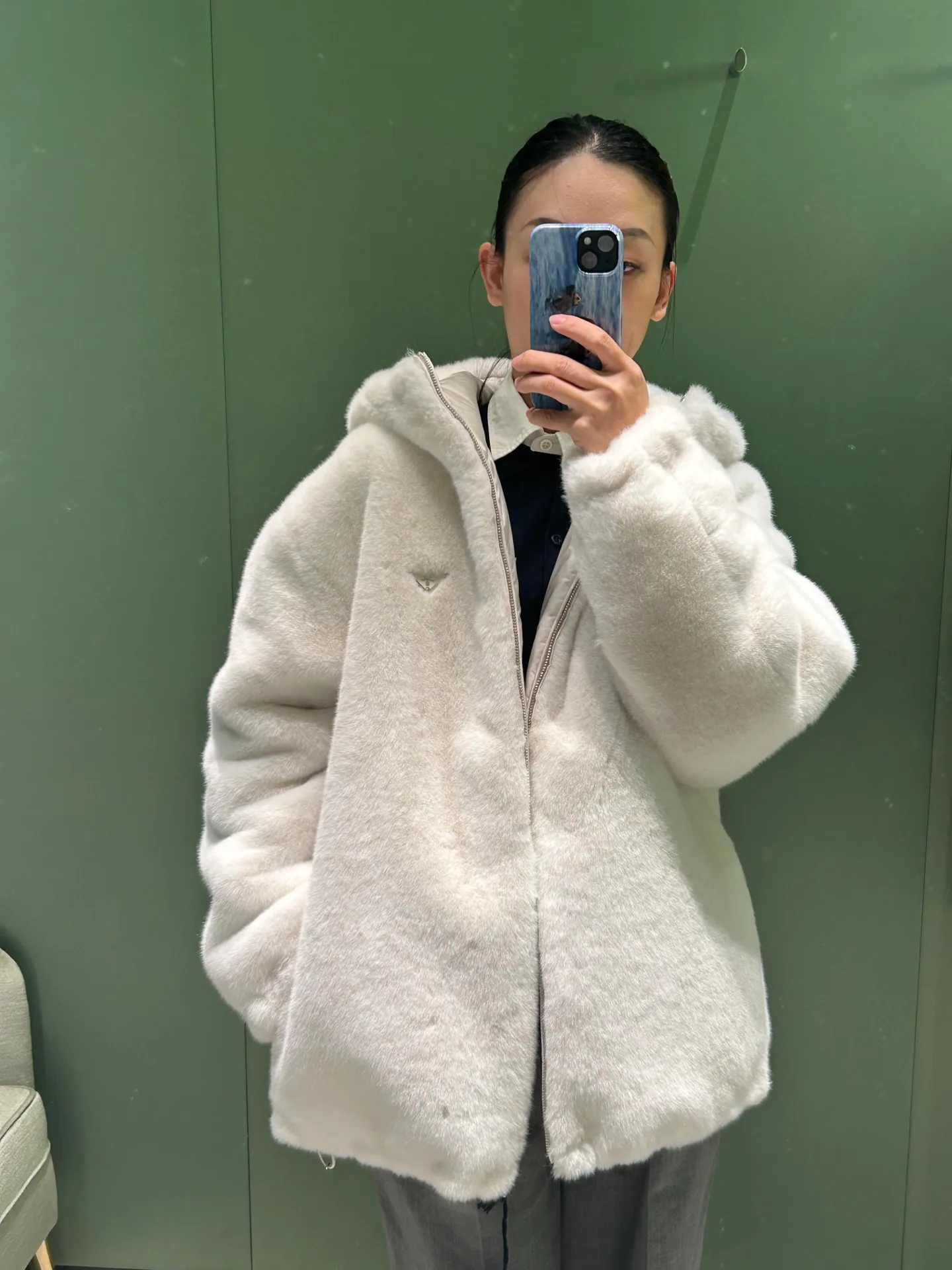 Куртки Женские Prada 679180