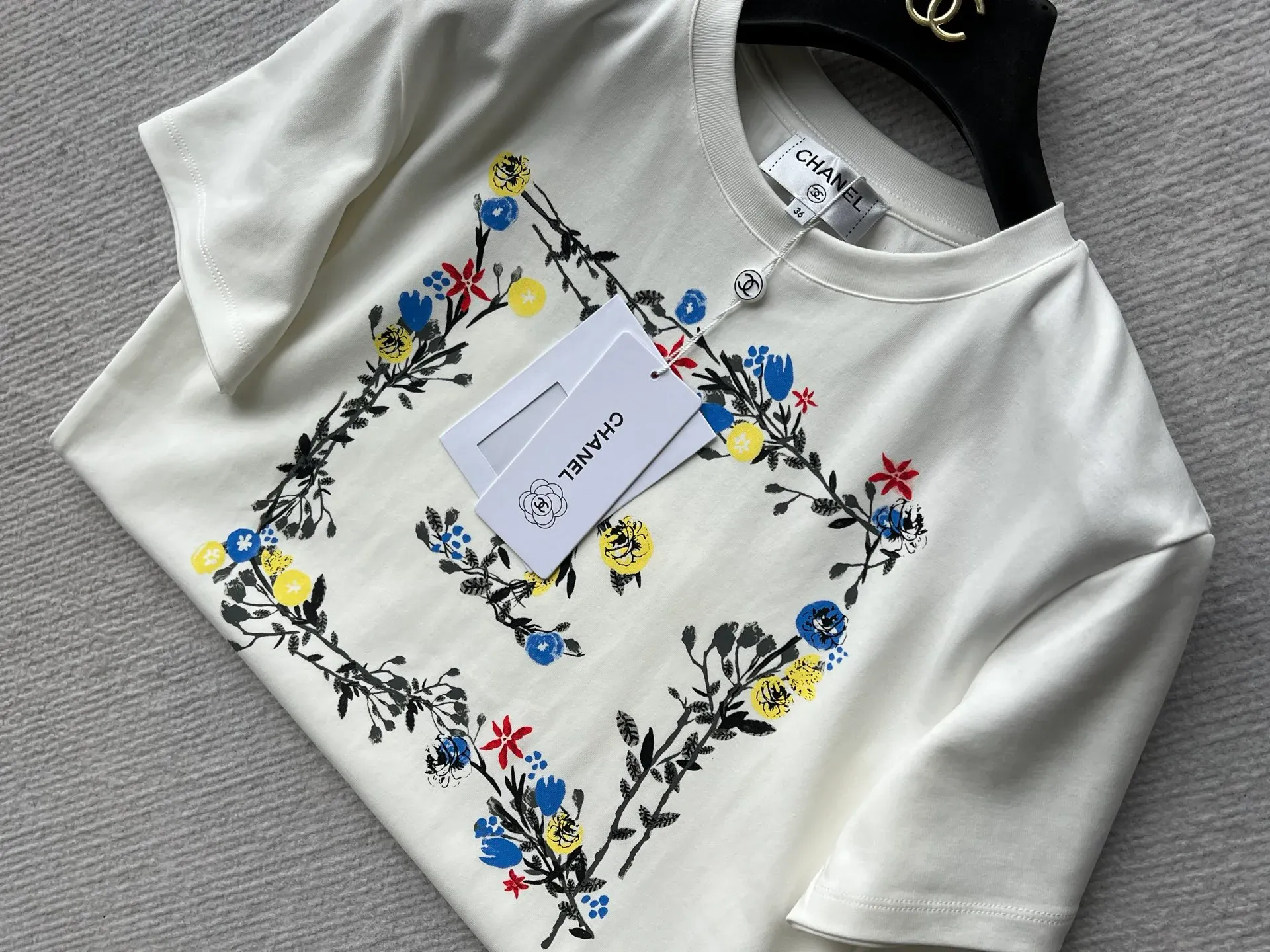 Футболки Женские Chanel 5245920