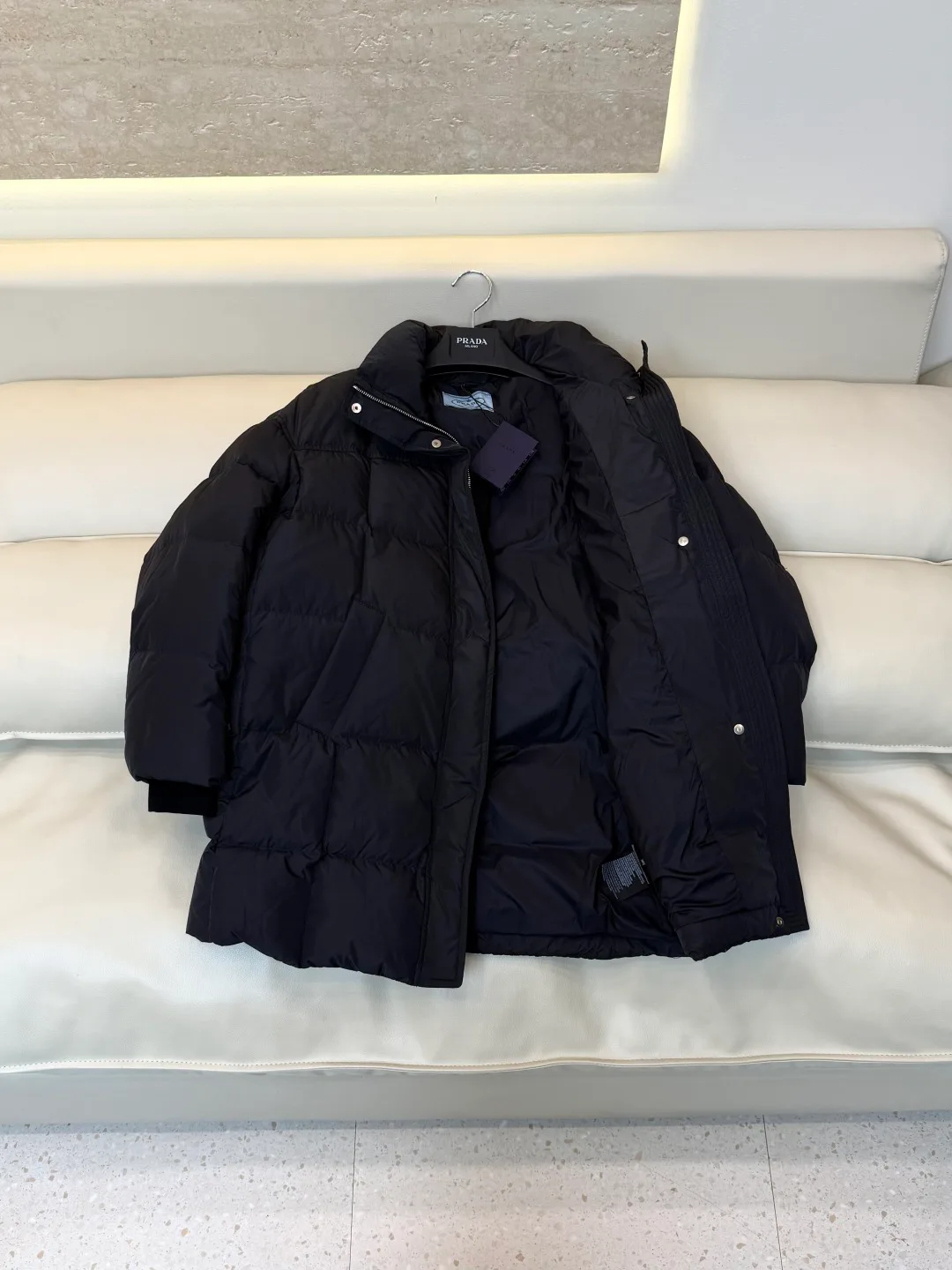Куртки И Пуховики Женские Prada 18226363