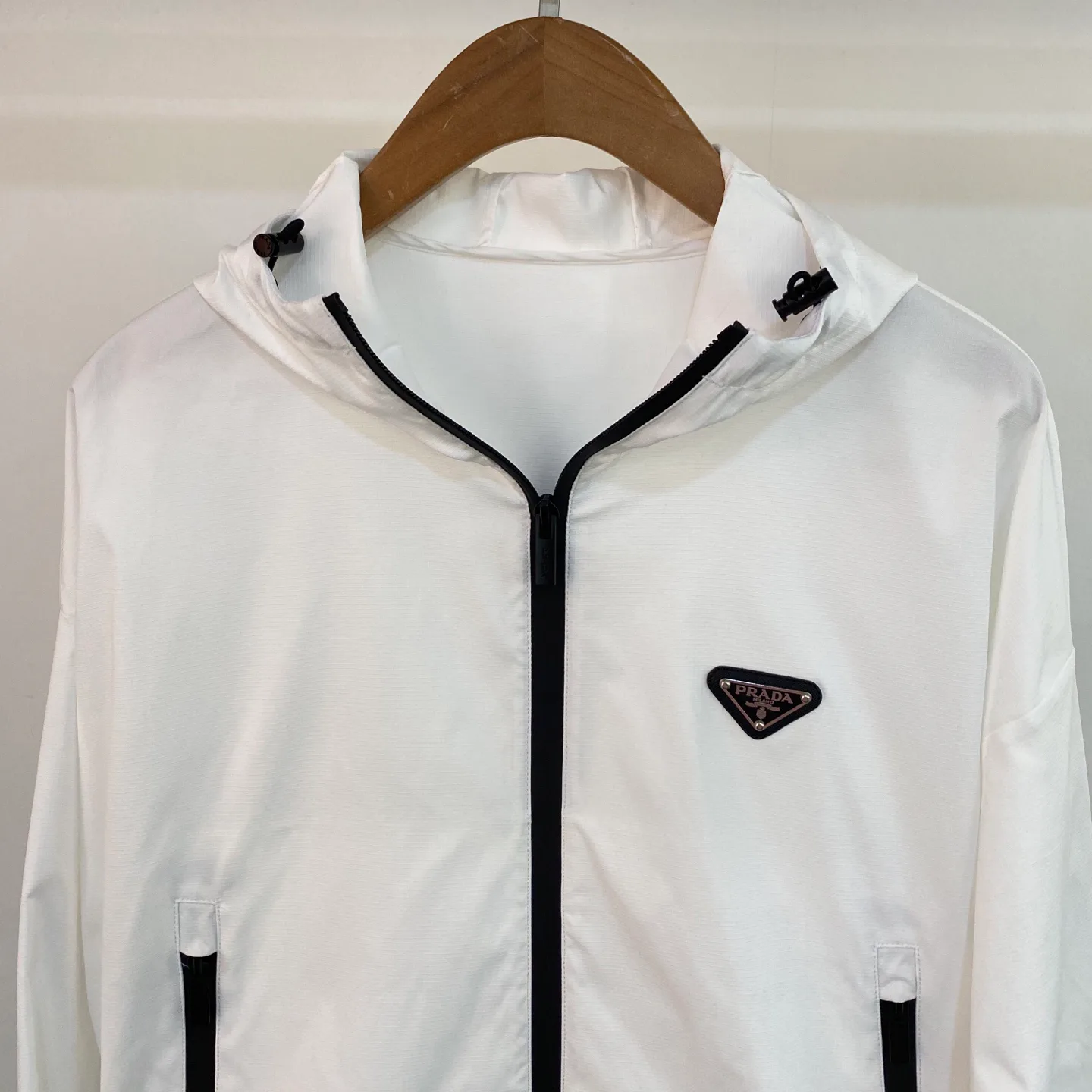 Куртки И Пуховики Женские Prada 76284