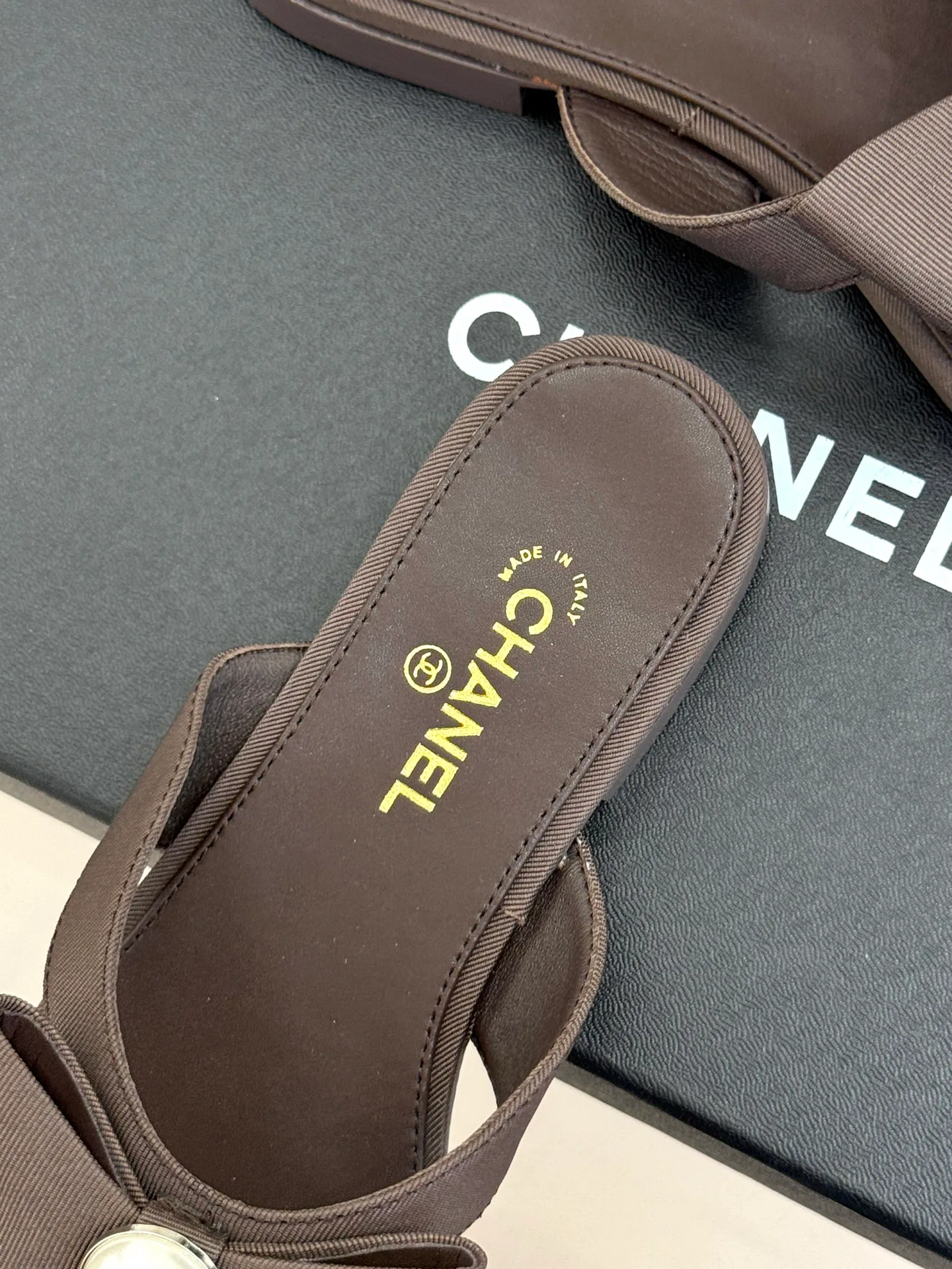 Шлепанцы Женские Chanel 16965751