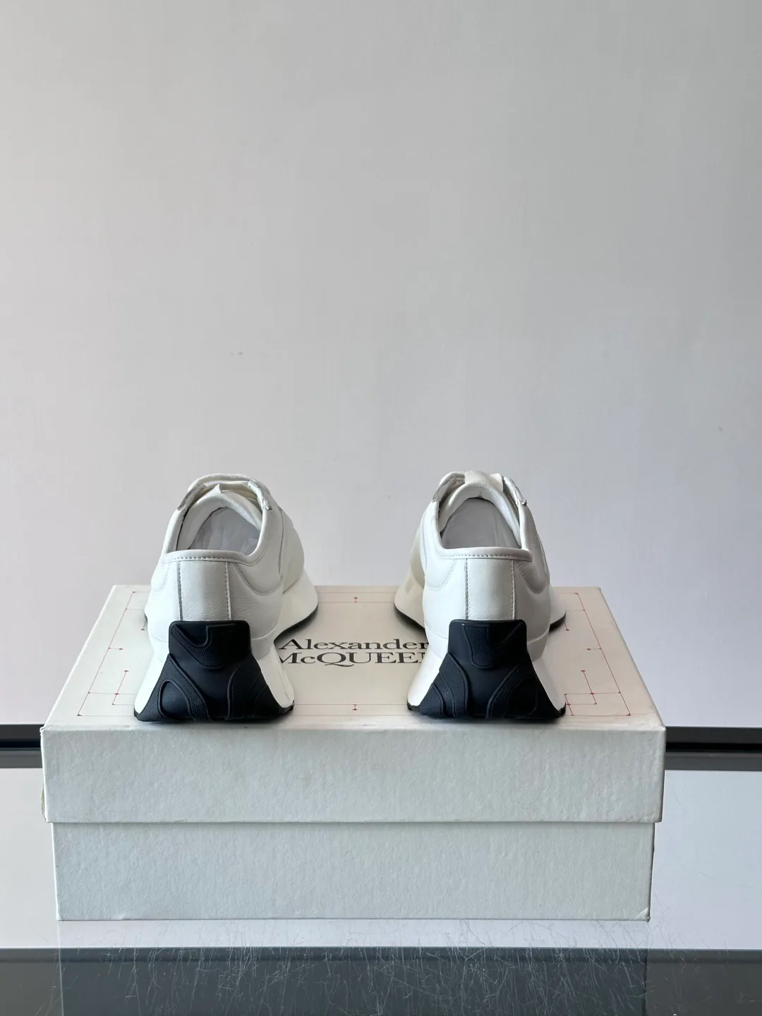 Кроссовки Женские Alexander Mcqueen 17328790