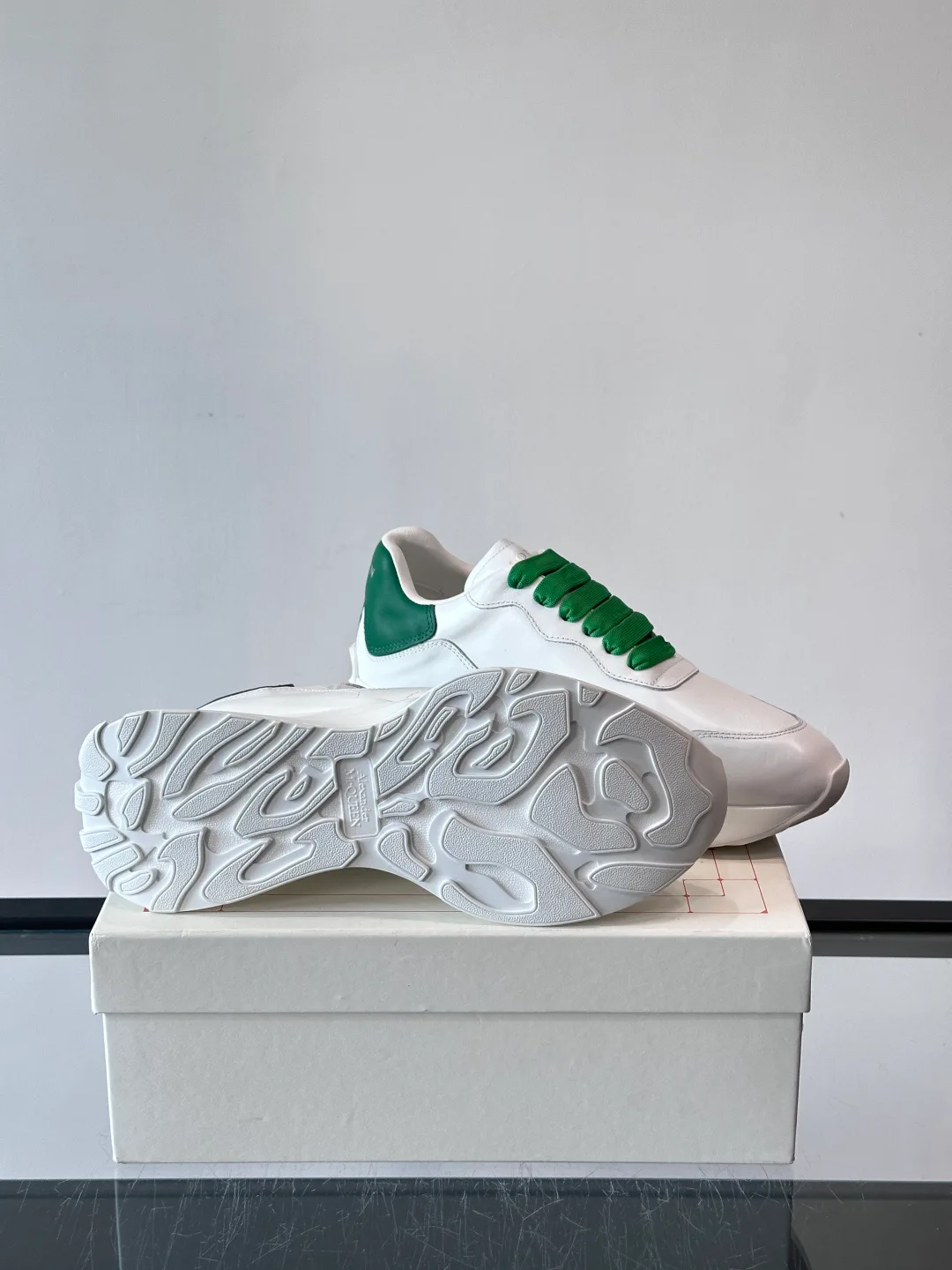 Кроссовки Женские Alexander Mcqueen 469770