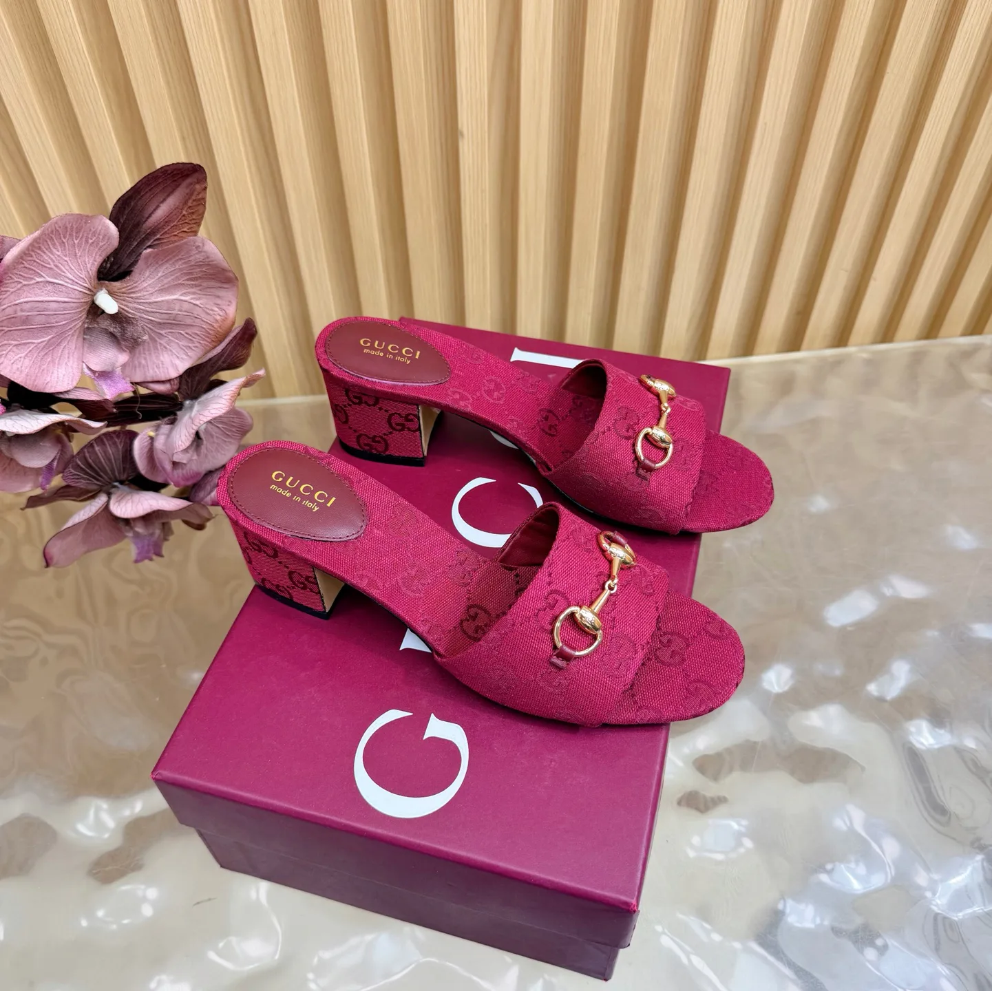 Босоножки Женские Gucci 11668760