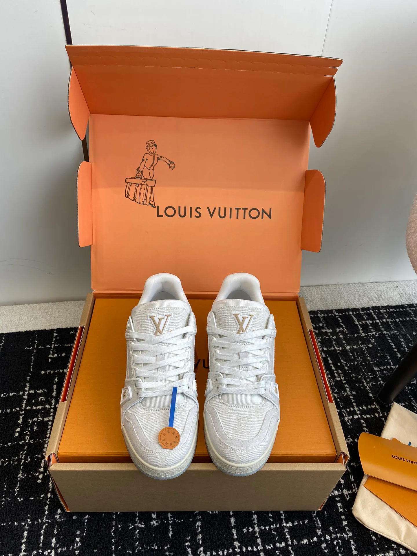 Кроссовки Женские Louis Vuitton 5790867