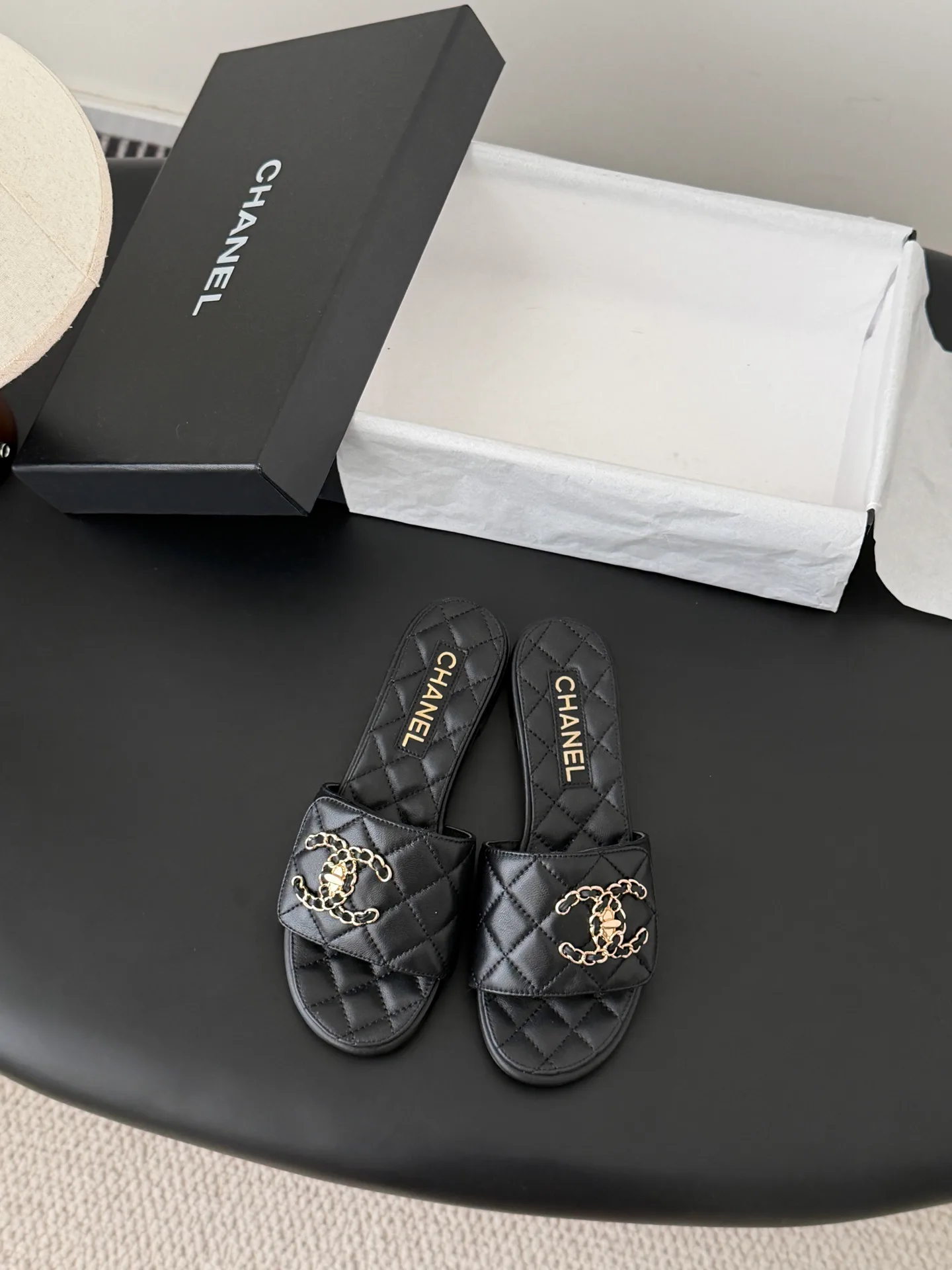 Шлепанцы Женские Chanel 11157368