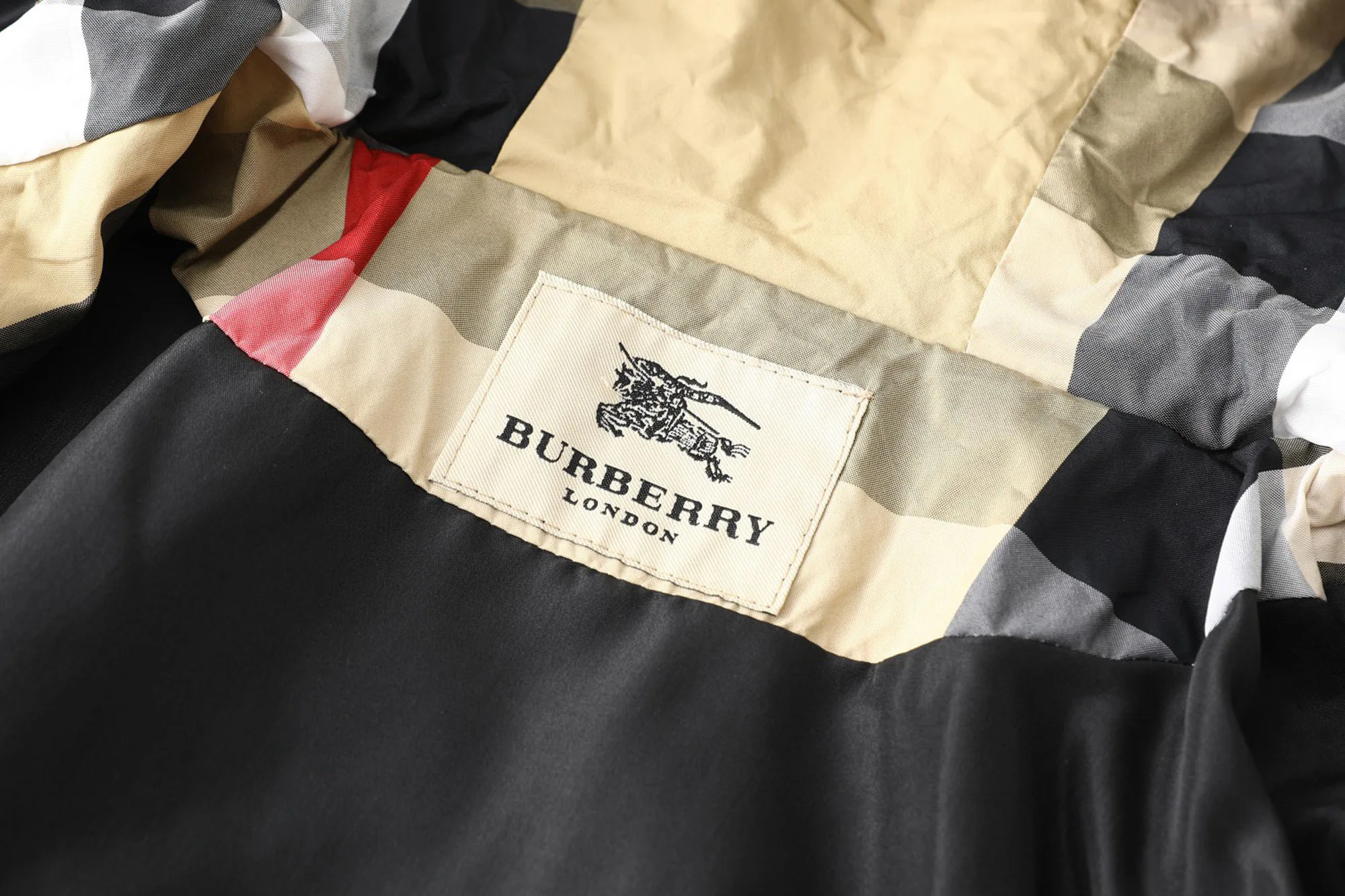 Куртки И Пуховики Женские Burberry 216475