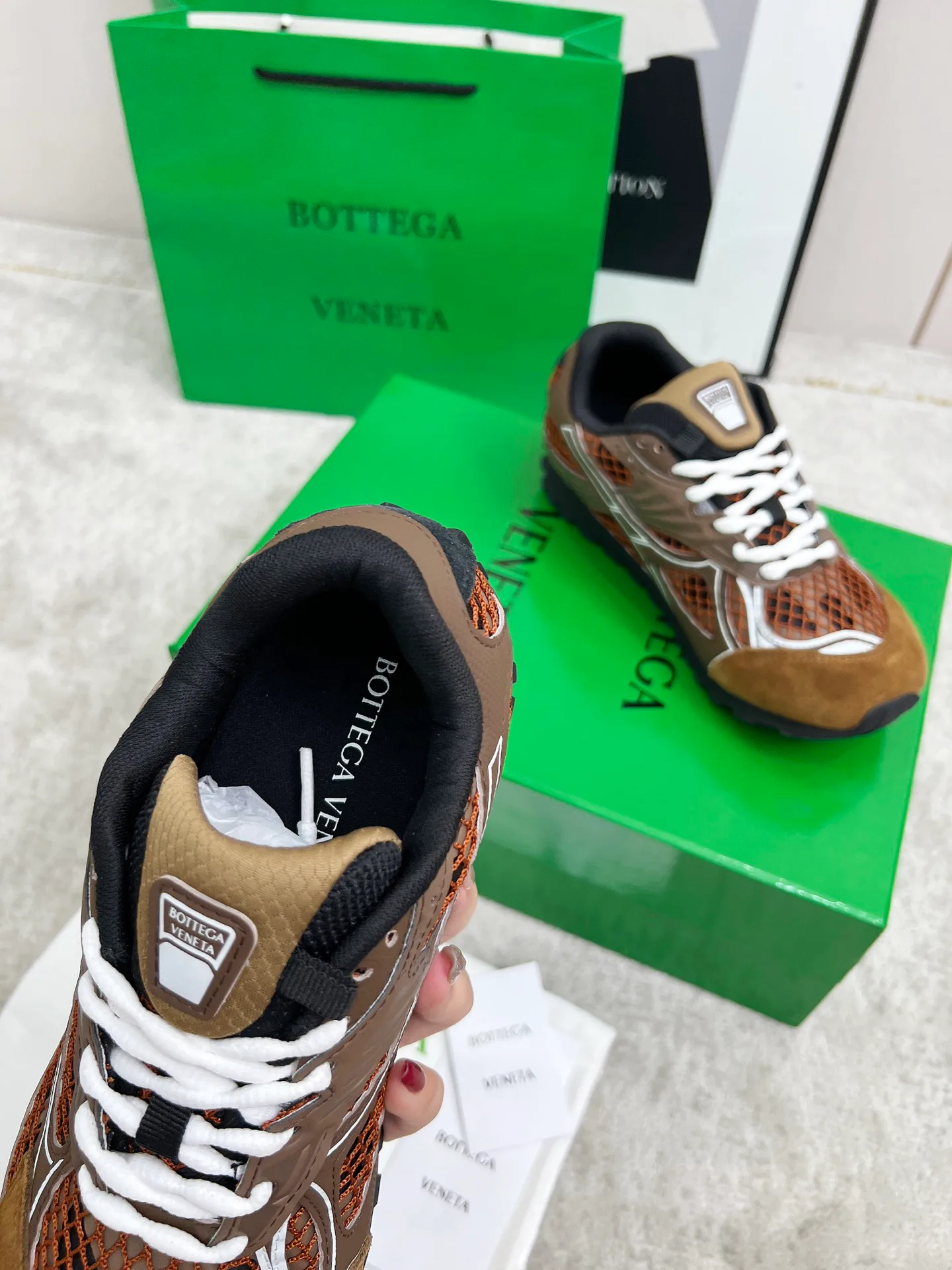 Кроссовки Женские Bottega Veneta 11019186