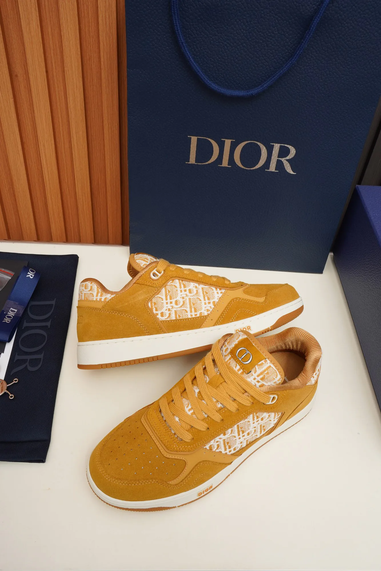 Кроссовки Женские Christian Dior 17088367