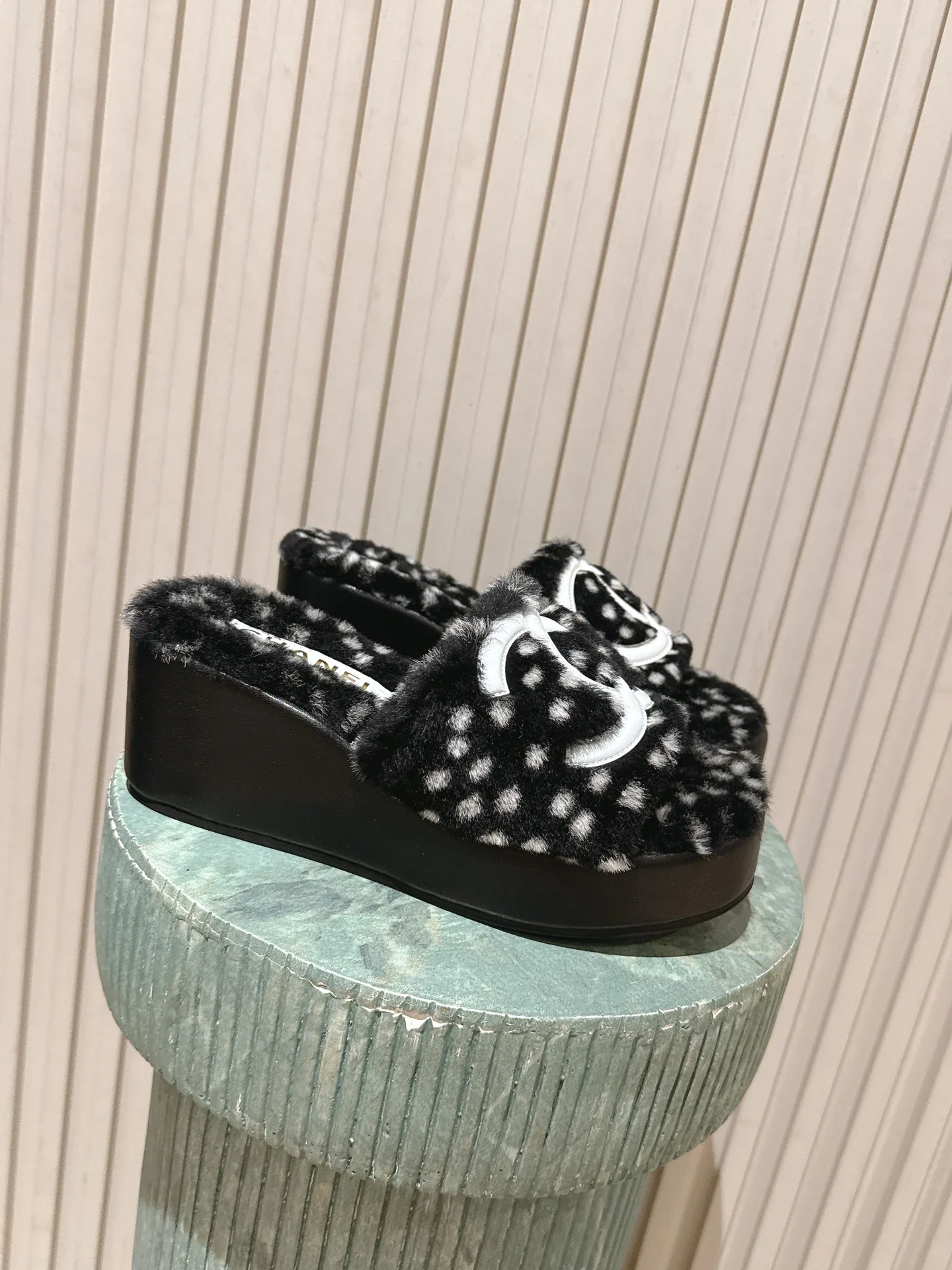 Тапочки Женские Chanel 18851181