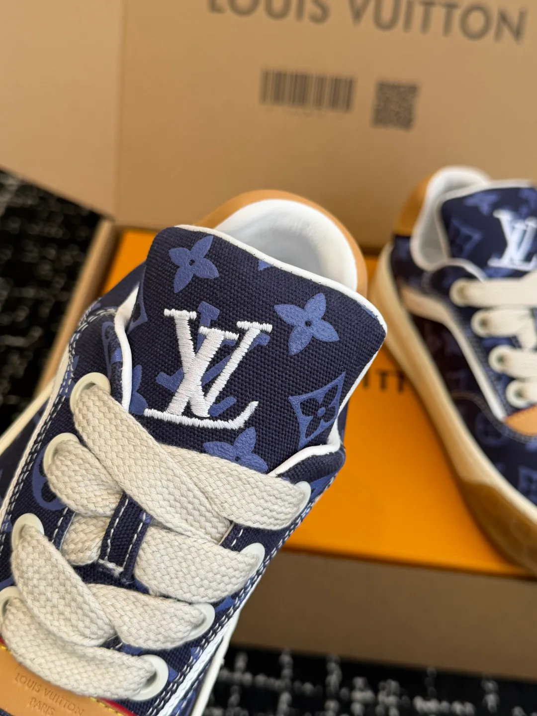 Кроссовки Женские Louis Vuitton 2671133