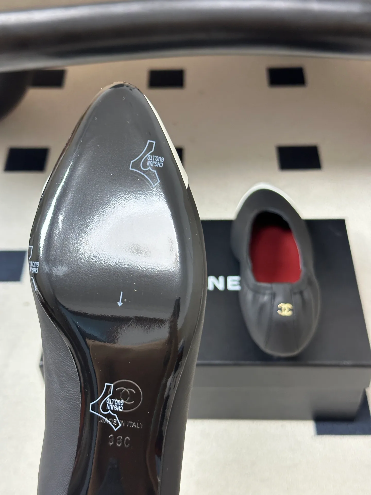 Туфли Женские Chanel 18049187