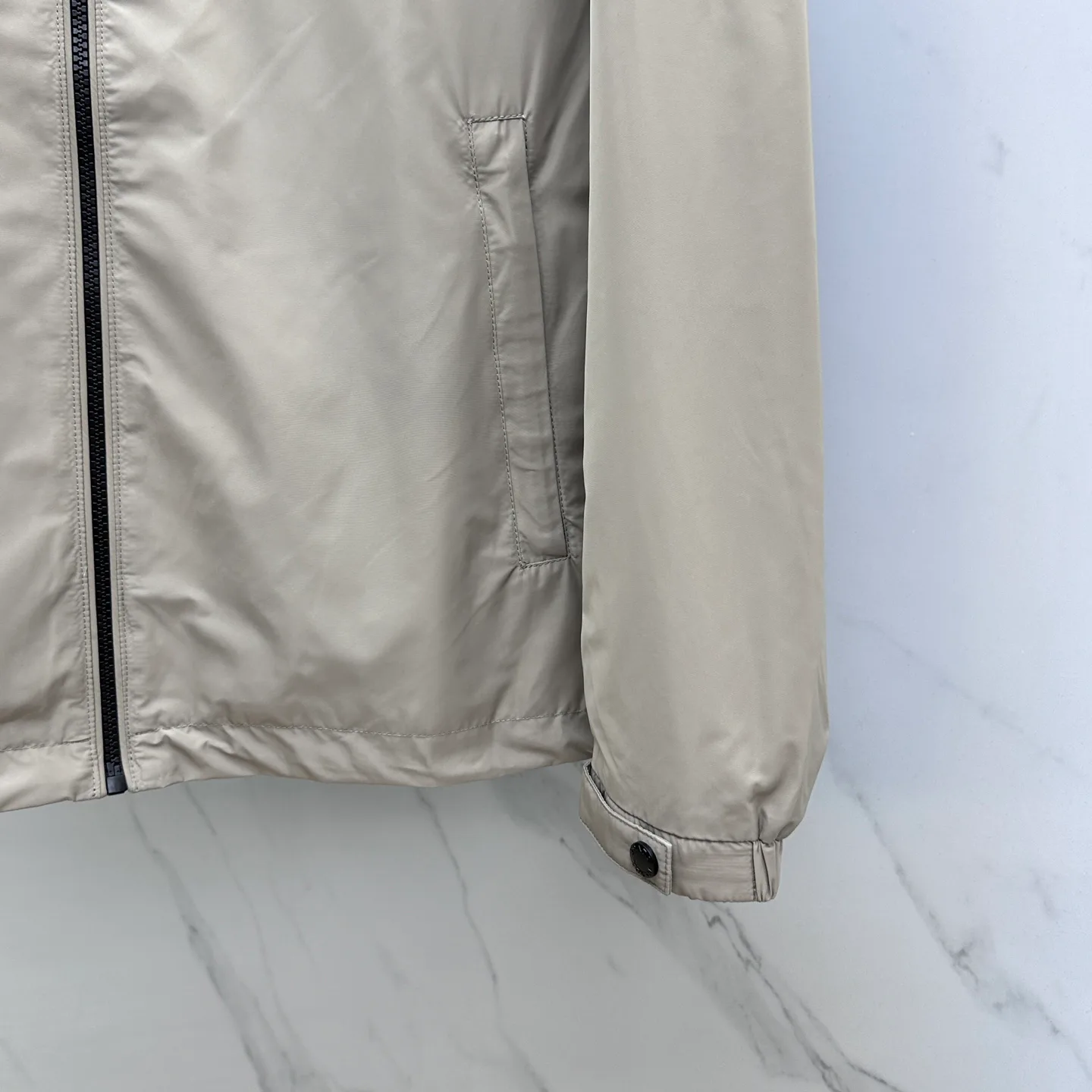 Куртки И Пуховики Мужские Prada 18246783