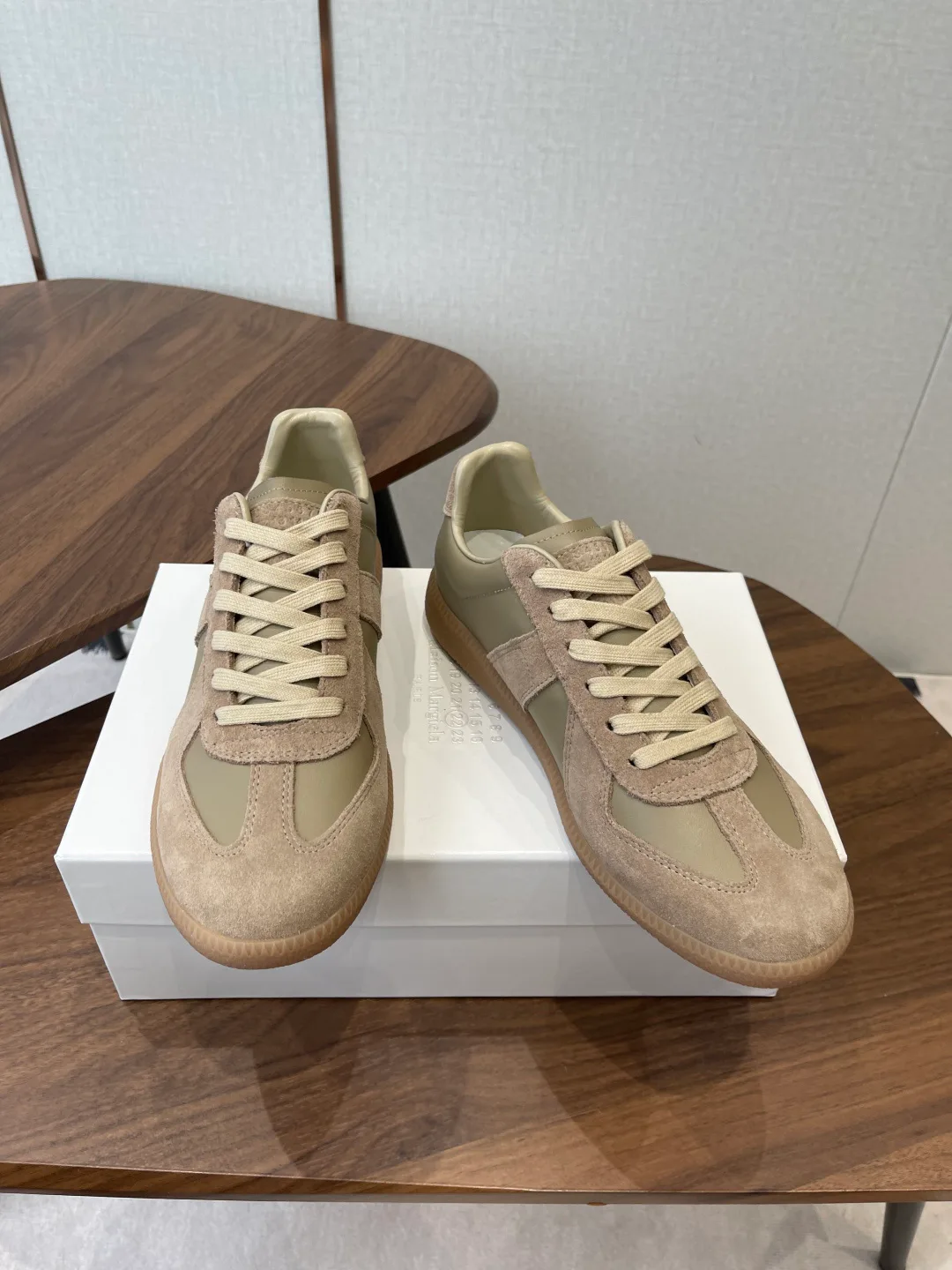 Кроссовки Женские Maison Margiela 11867621