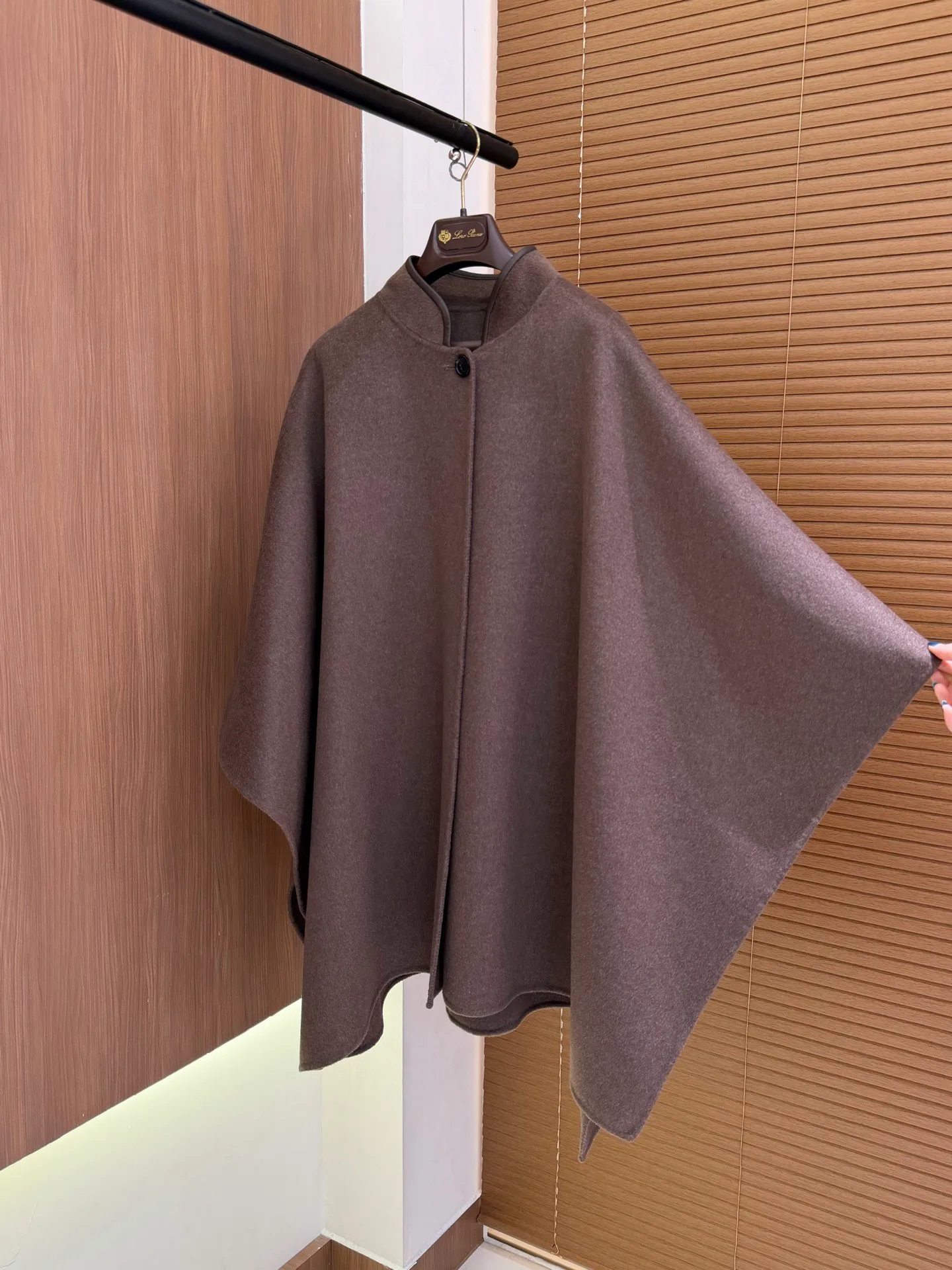 Пальто Женские Loro Piana 18274201