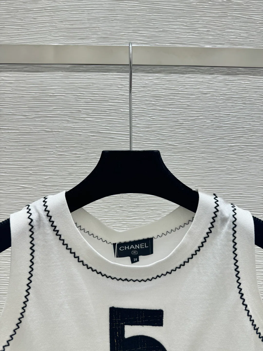 Жилеты Женские Chanel 11354333