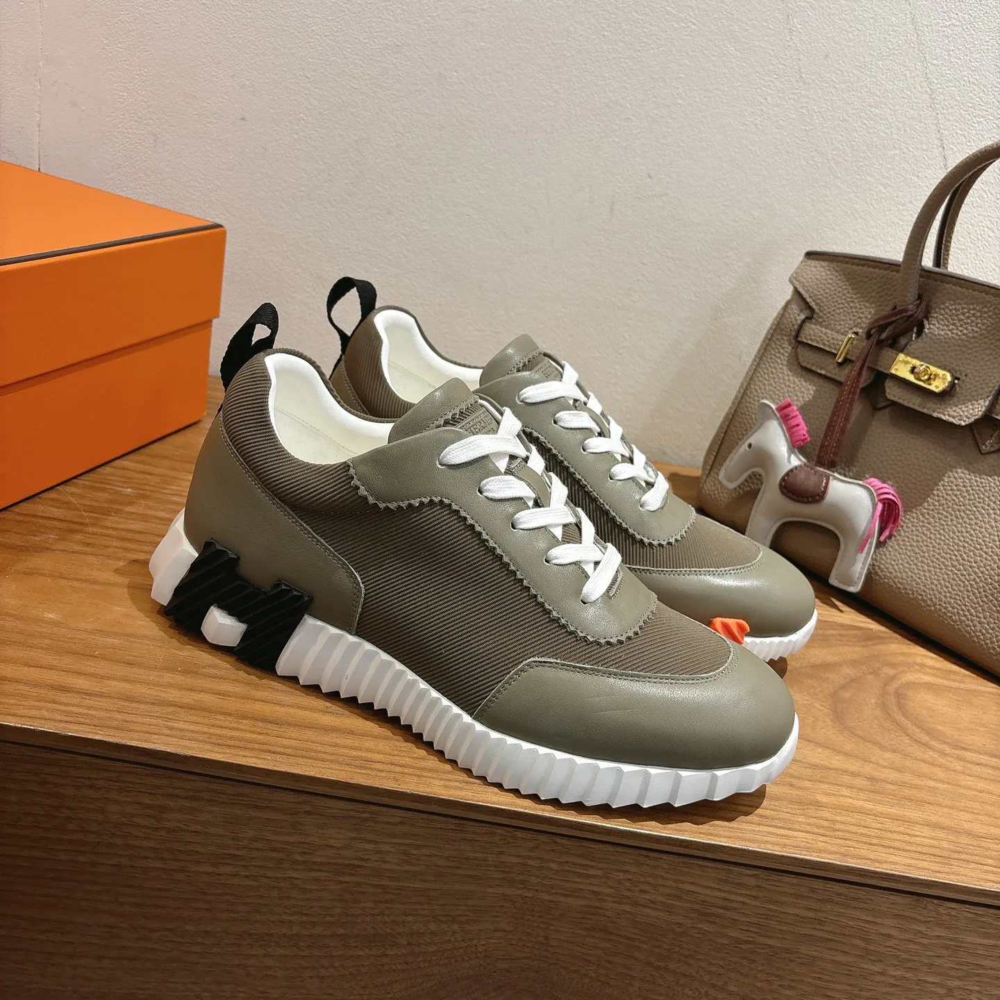 Кроссовки Женские Hermes 623166