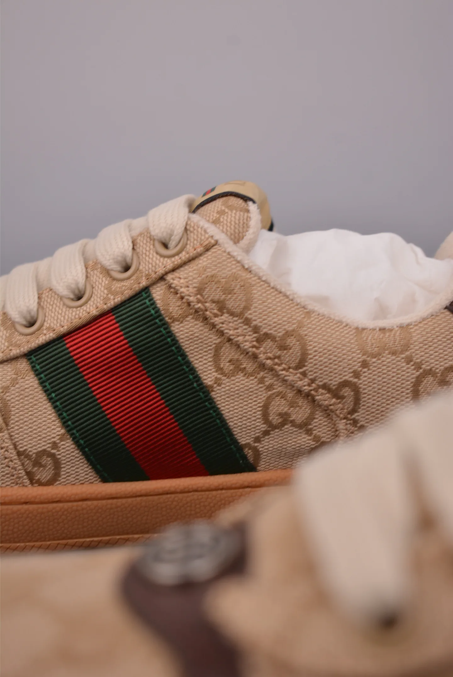 Кроссовки Женские Gucci 12962287