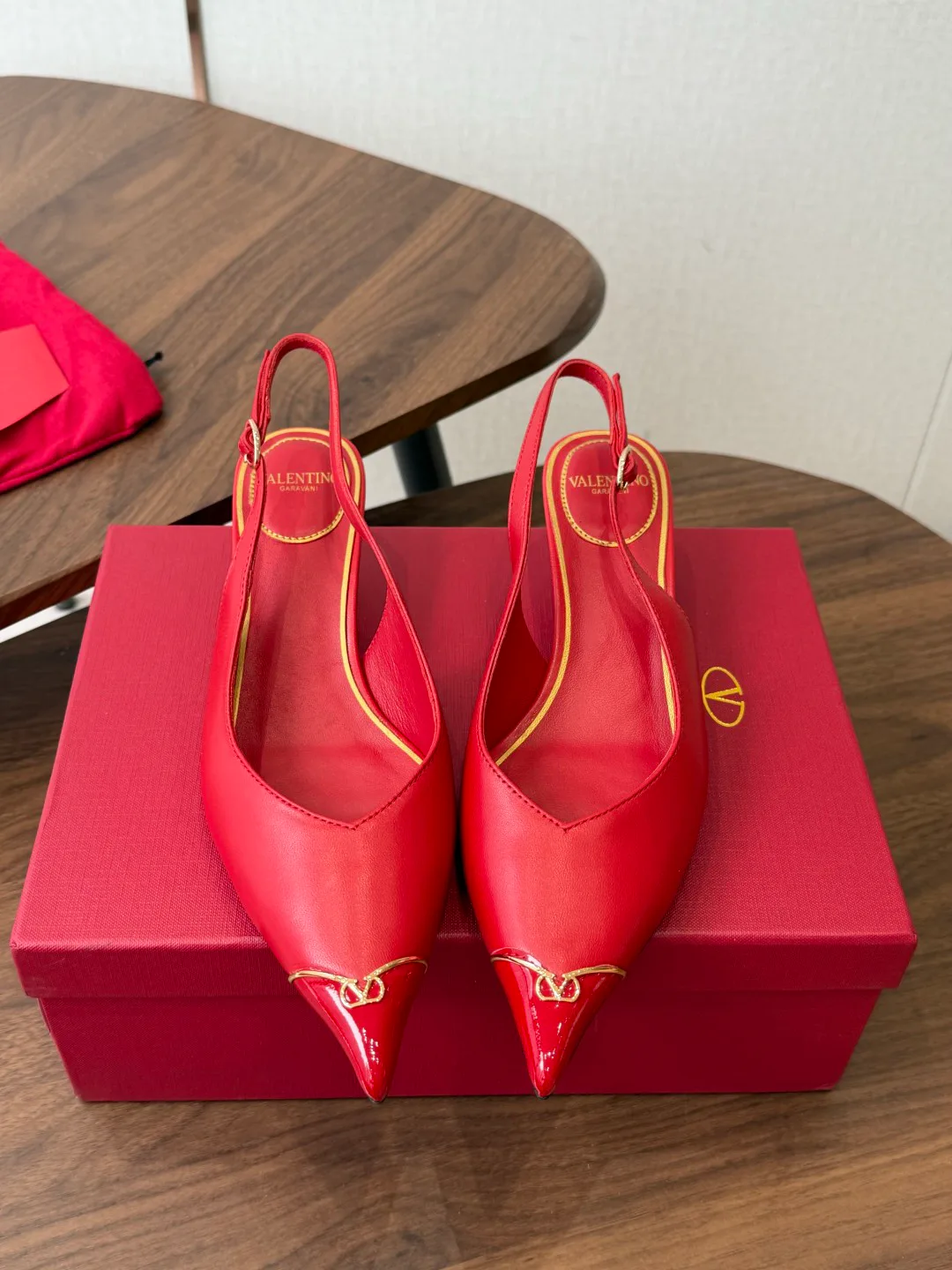 Босоножки Женские Valentino 17364702