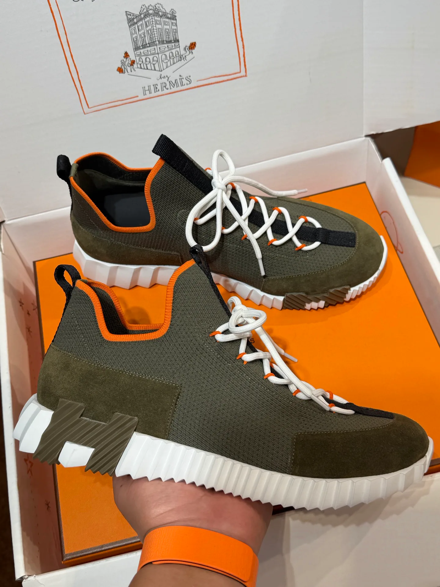 Кроссовки Женские Hermes 554600