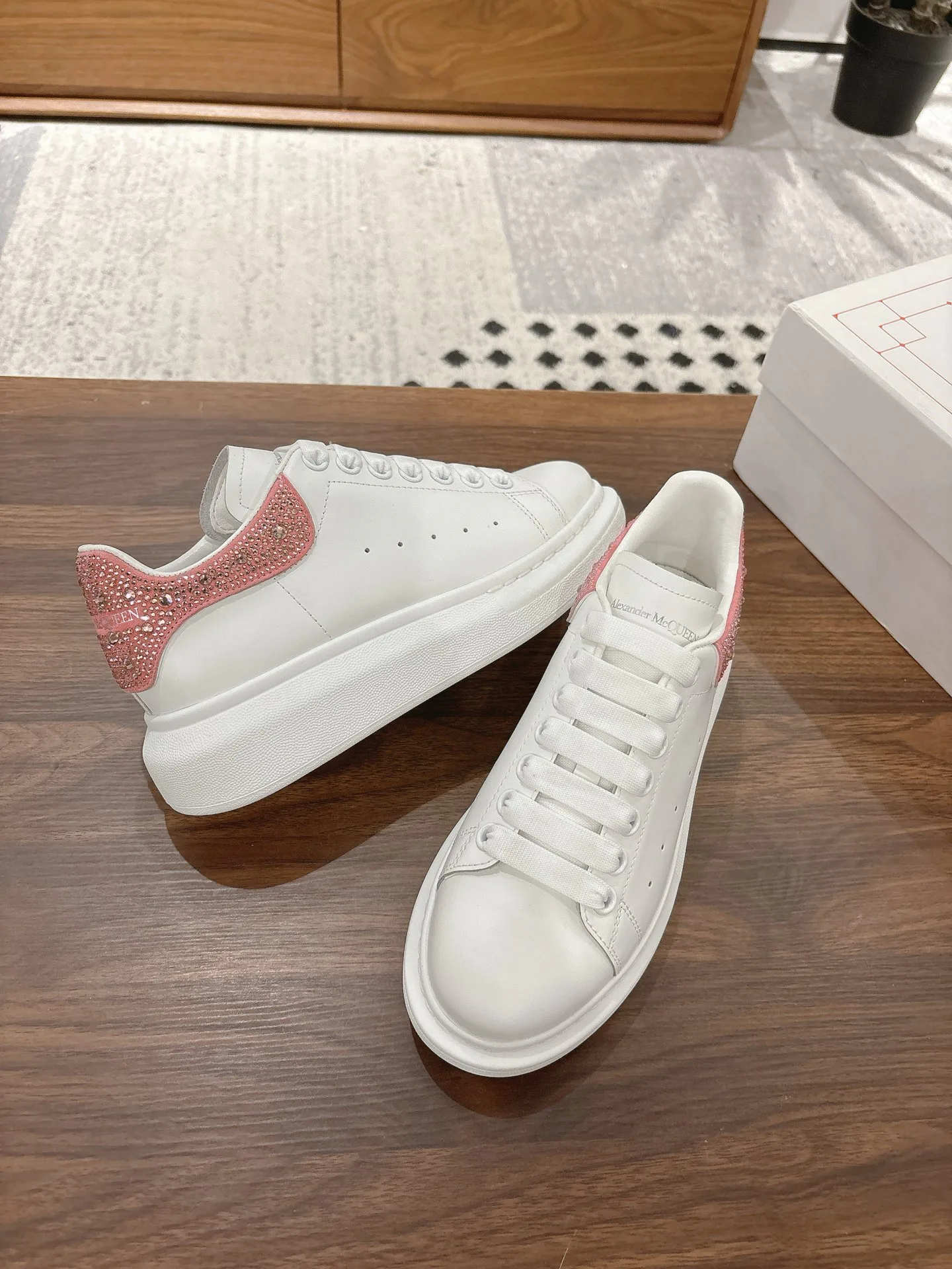 Кроссовки Женские Alexander Mcqueen 3446222